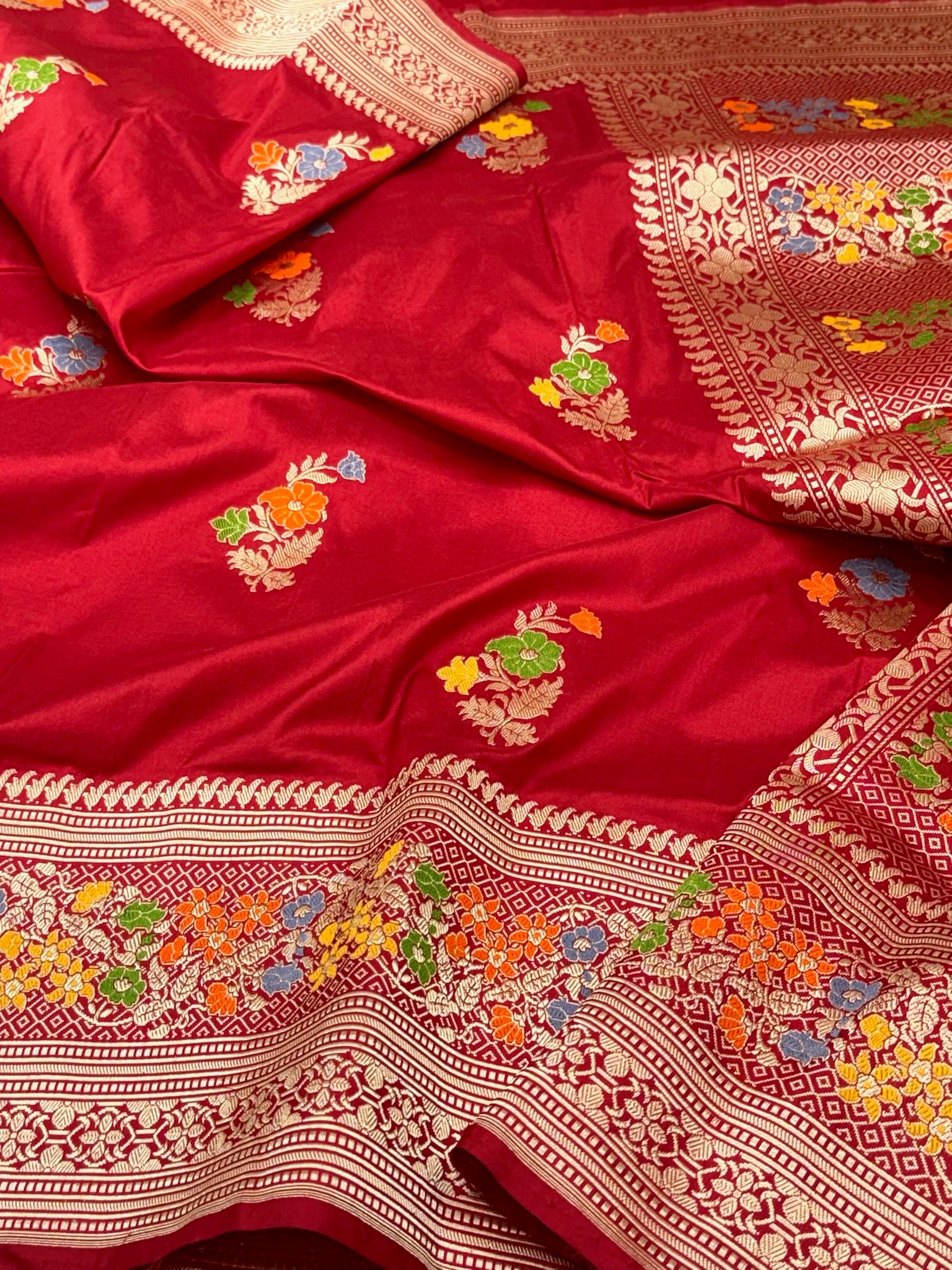 Deep Red Pure Katan Silk & Pure Mulberry Silk | Kadhwa Technique | Handwoven Banarasi Saree
