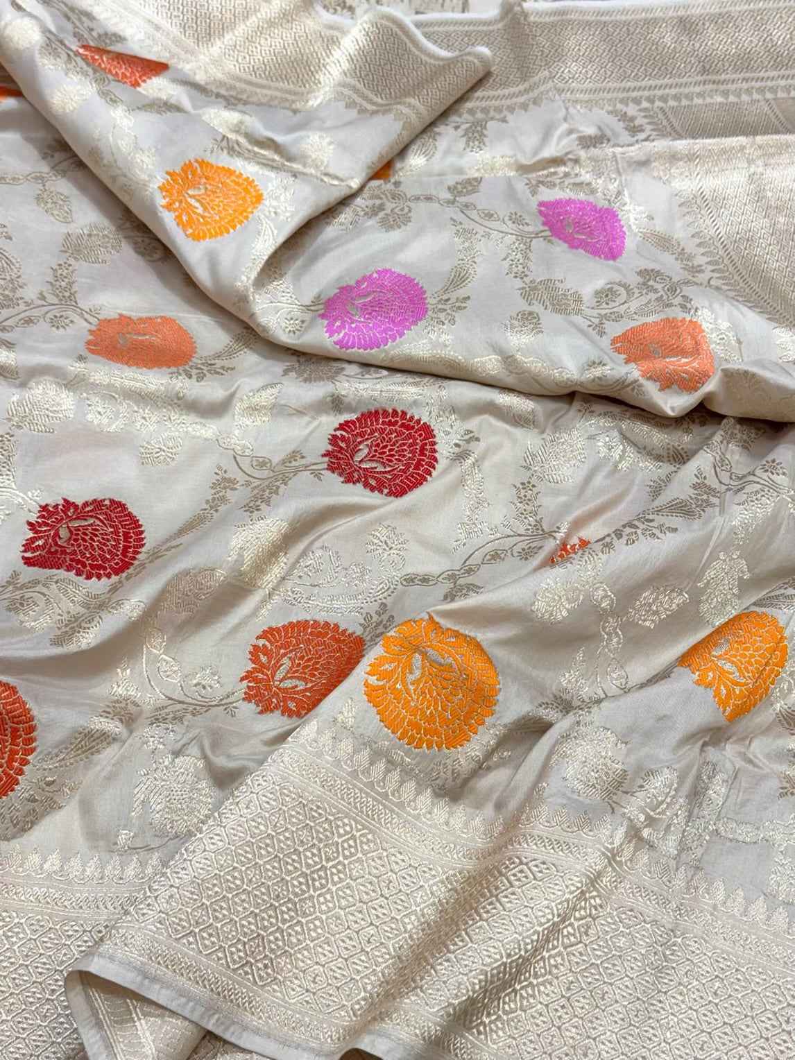 Natural Ivory Pure Mulberry Silk | Pure Katan Silk Banarasi Handwoven Premium Saree