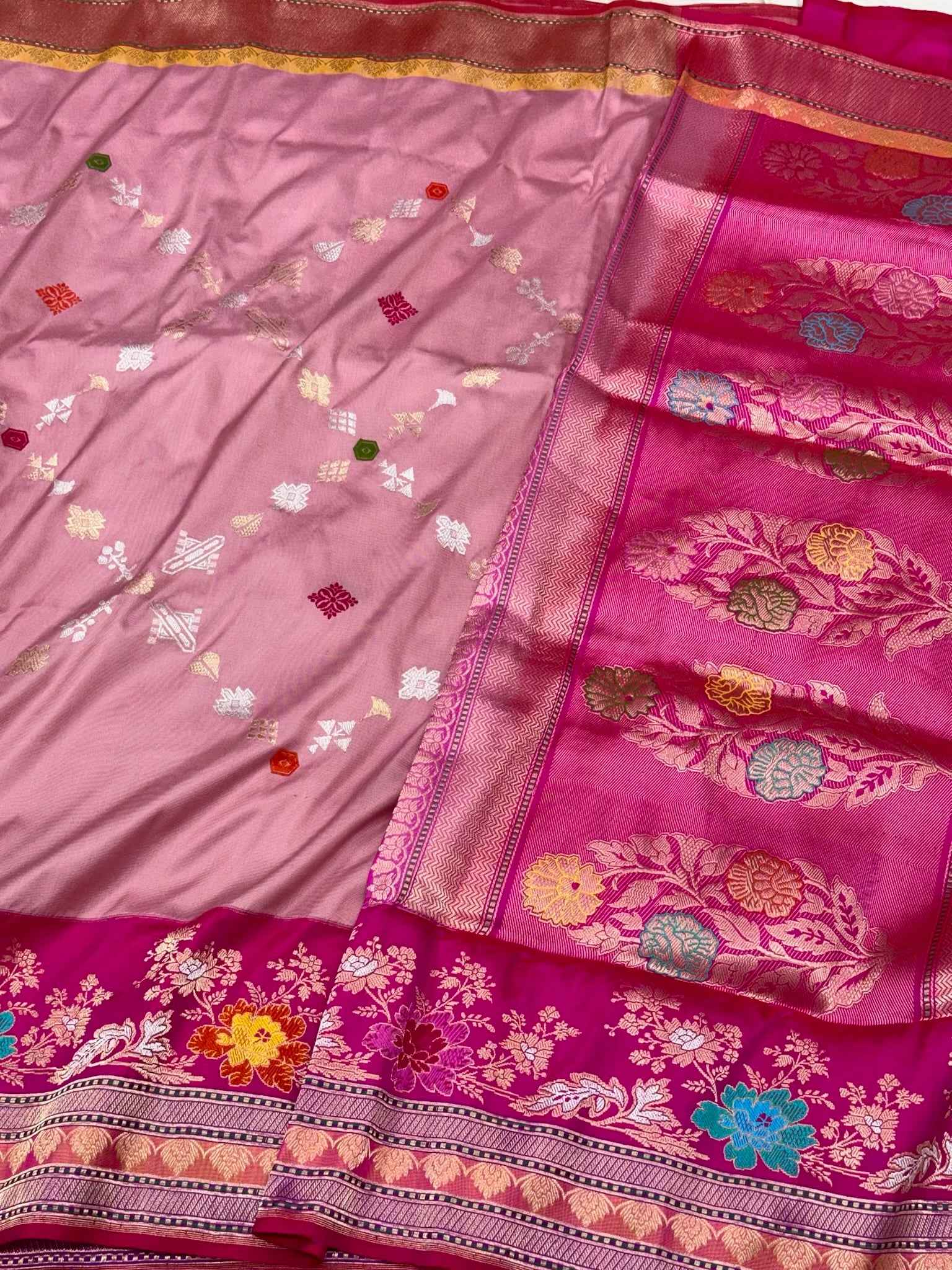 Lilac Pink Pure Katan Mulberry Silk Handwoven | Kadhwa + Kadhiyal + Ektara Weave | Banarasi Saree