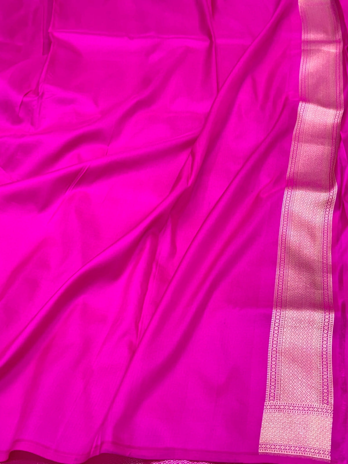 Hot Pink Pure Katan Silk Handloom Vintage Banarasi Brocade Saree