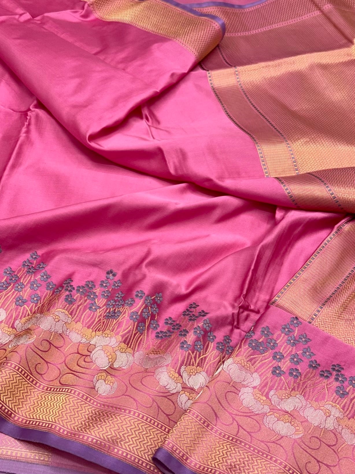 Pink Banarasi Handwoven Saree - Pure Satin Silk Kadhwa Weave Contemporary Banarasi Saree