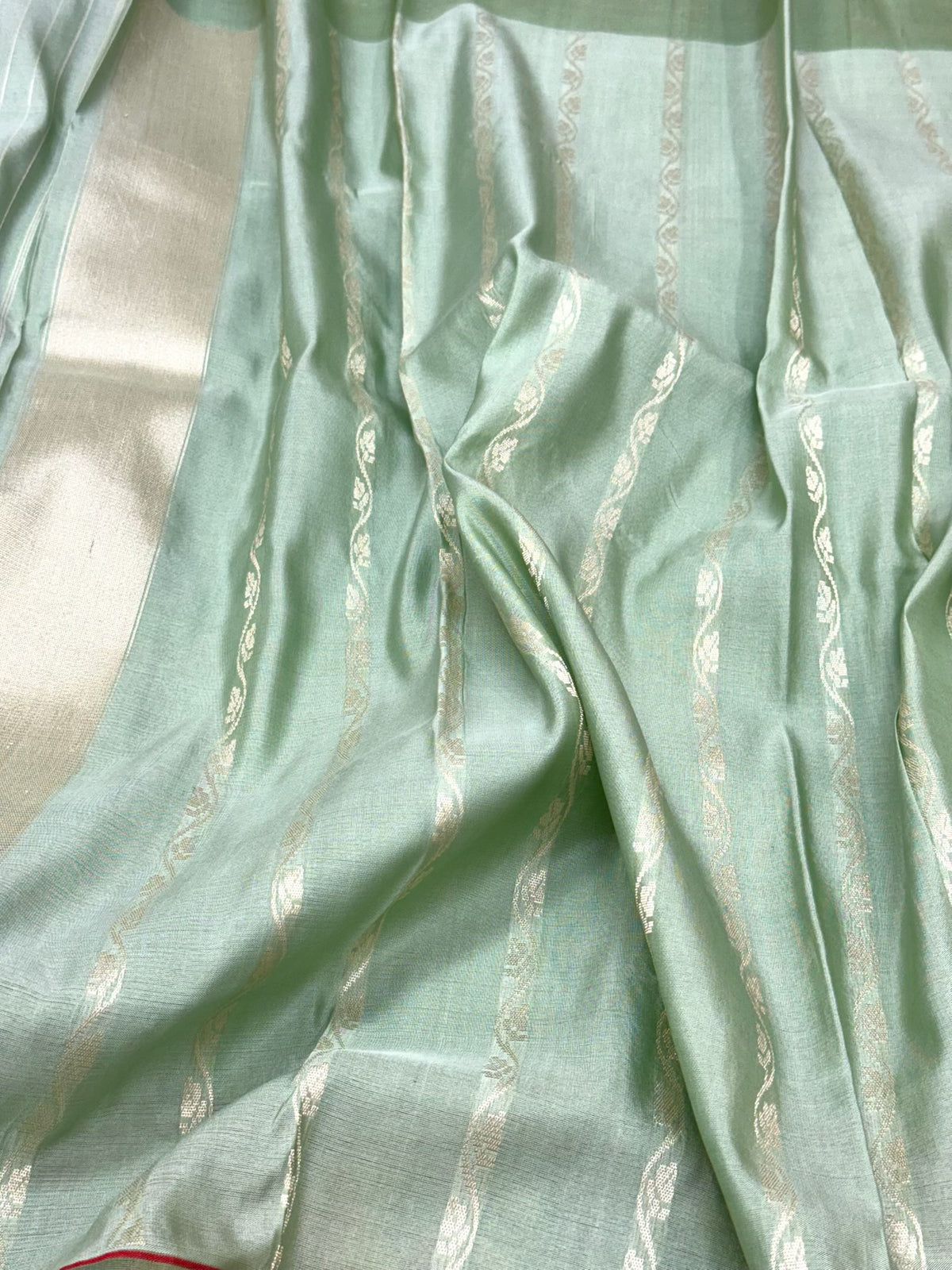Light Sea Green Pure Mulberry Katan Silk Banarasi Saree - Kadhwa Weave | Kora Silk Skirt Border
