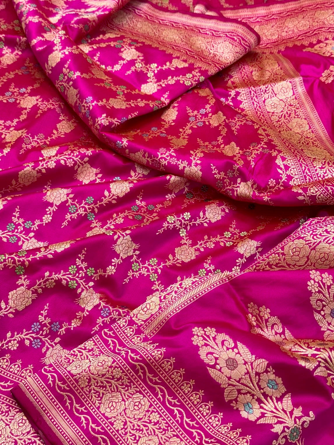 Rani Pink Pure Katan Silk Saree | Kadhwa Technique | Pure Mulberry Silk Handwoven Banarasi Silk Saree