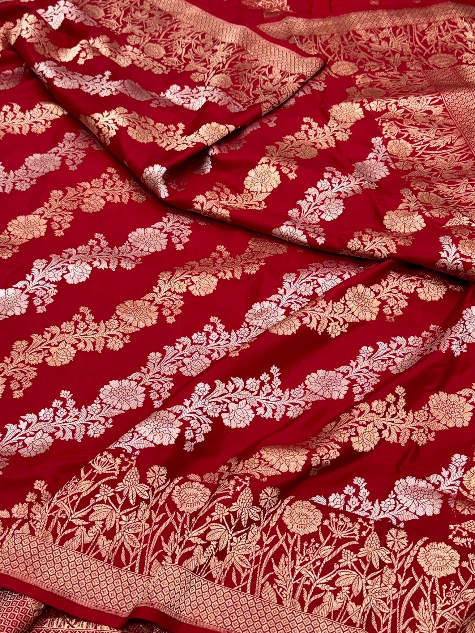 Red Pure Mulberry Katan Silk Handwoven Banarasi Saree