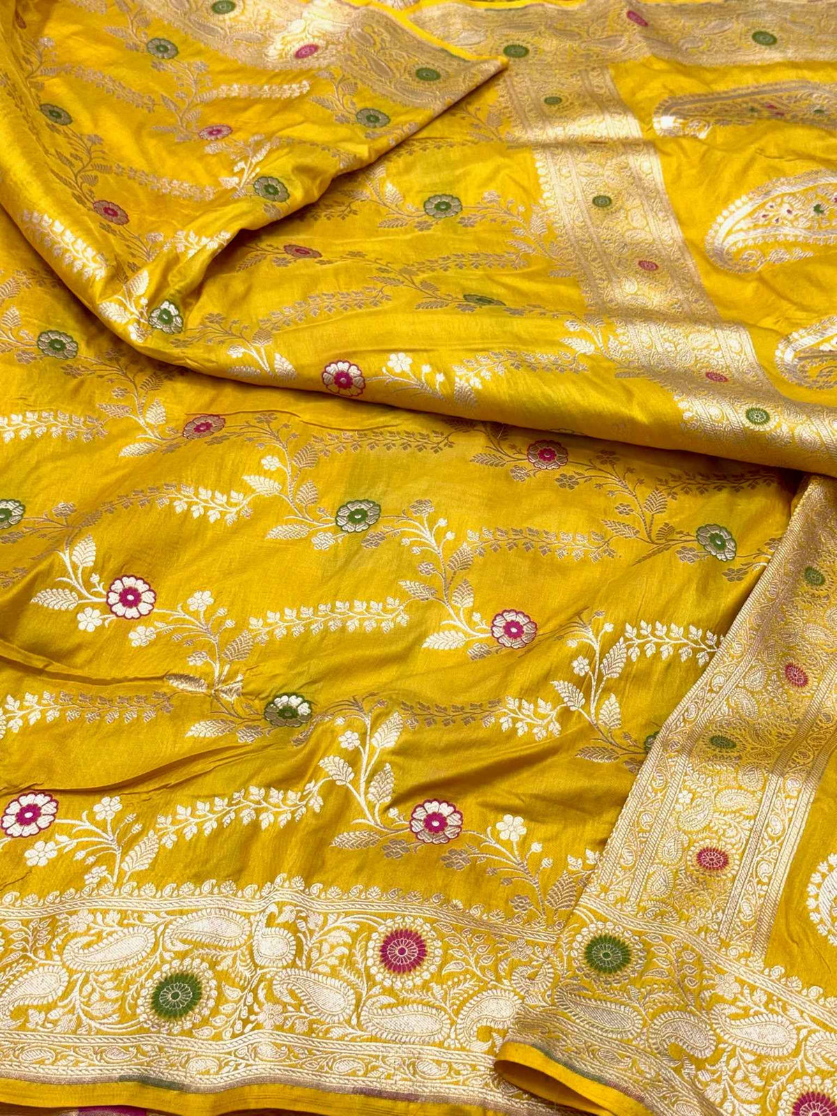Mustard Yellow Pure Katan Mulberry Silk Handloom Banarasi Saree
