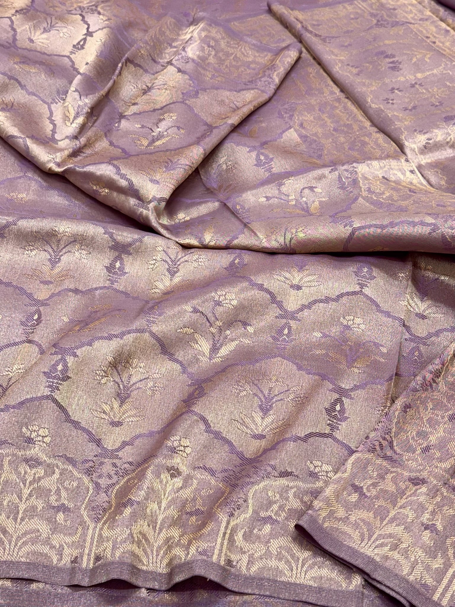 Dusty Lavender Pure Double Silk Tissue Reversible Saree - Kadhwa Tanchoi Handwoven Banarasi Saree - Elegance Drape