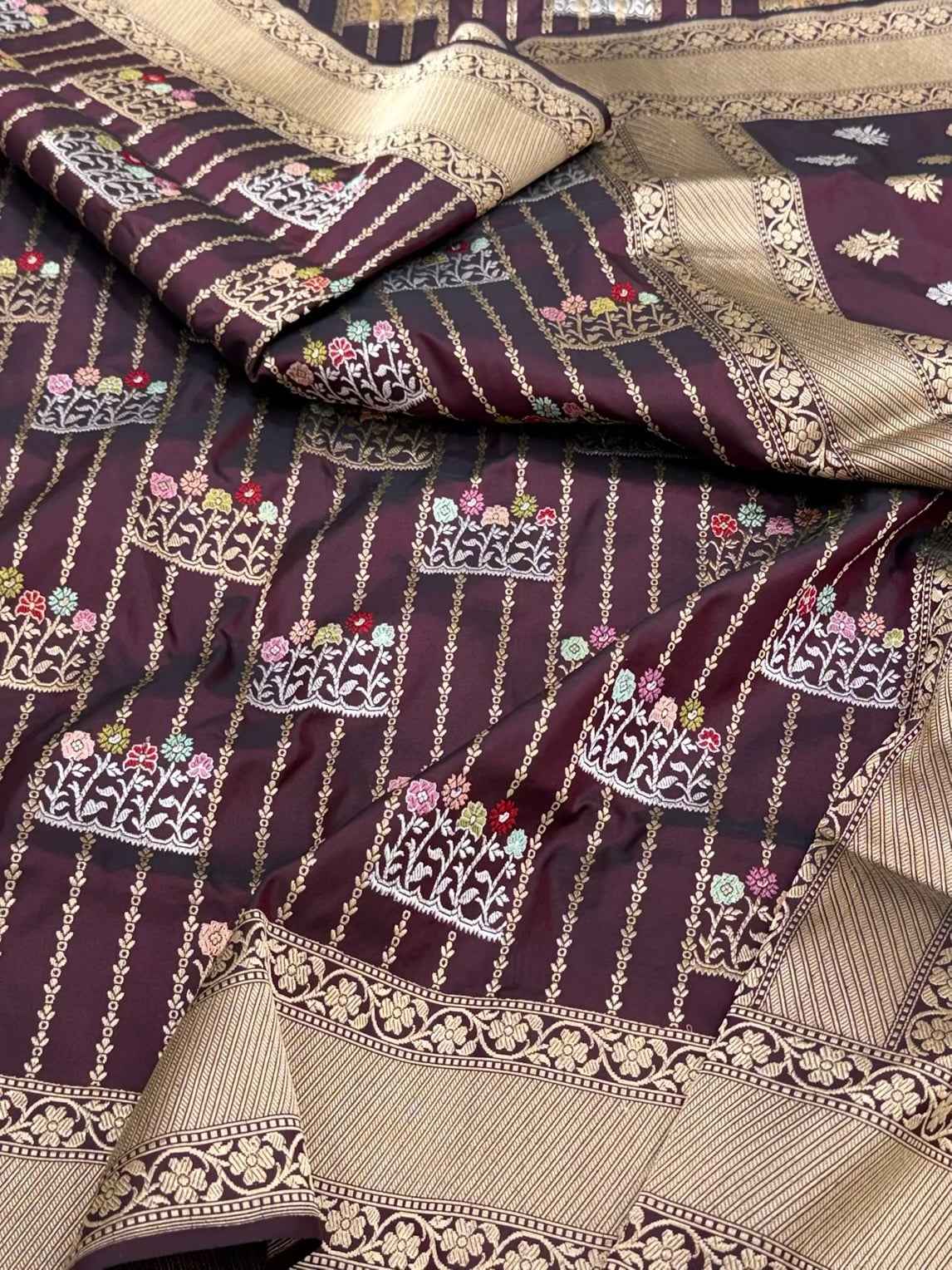 Wine Pure Double Katan Silk Saree | Pure Mulberry Silk Handwoven ( Kadhwa Technique ) Banarasi Saree