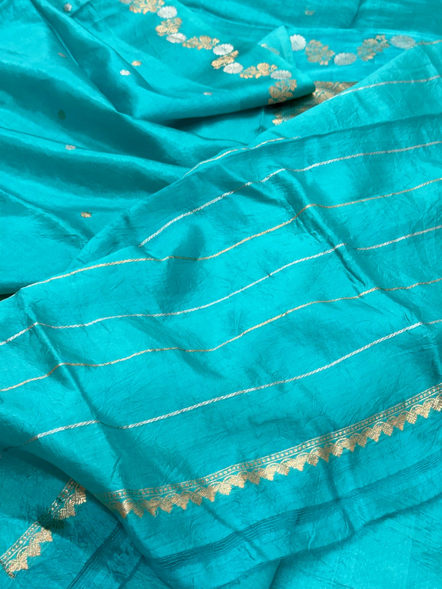 Sky Blue Pure Raw Mango Silk Handwoven Banarasi Saree
