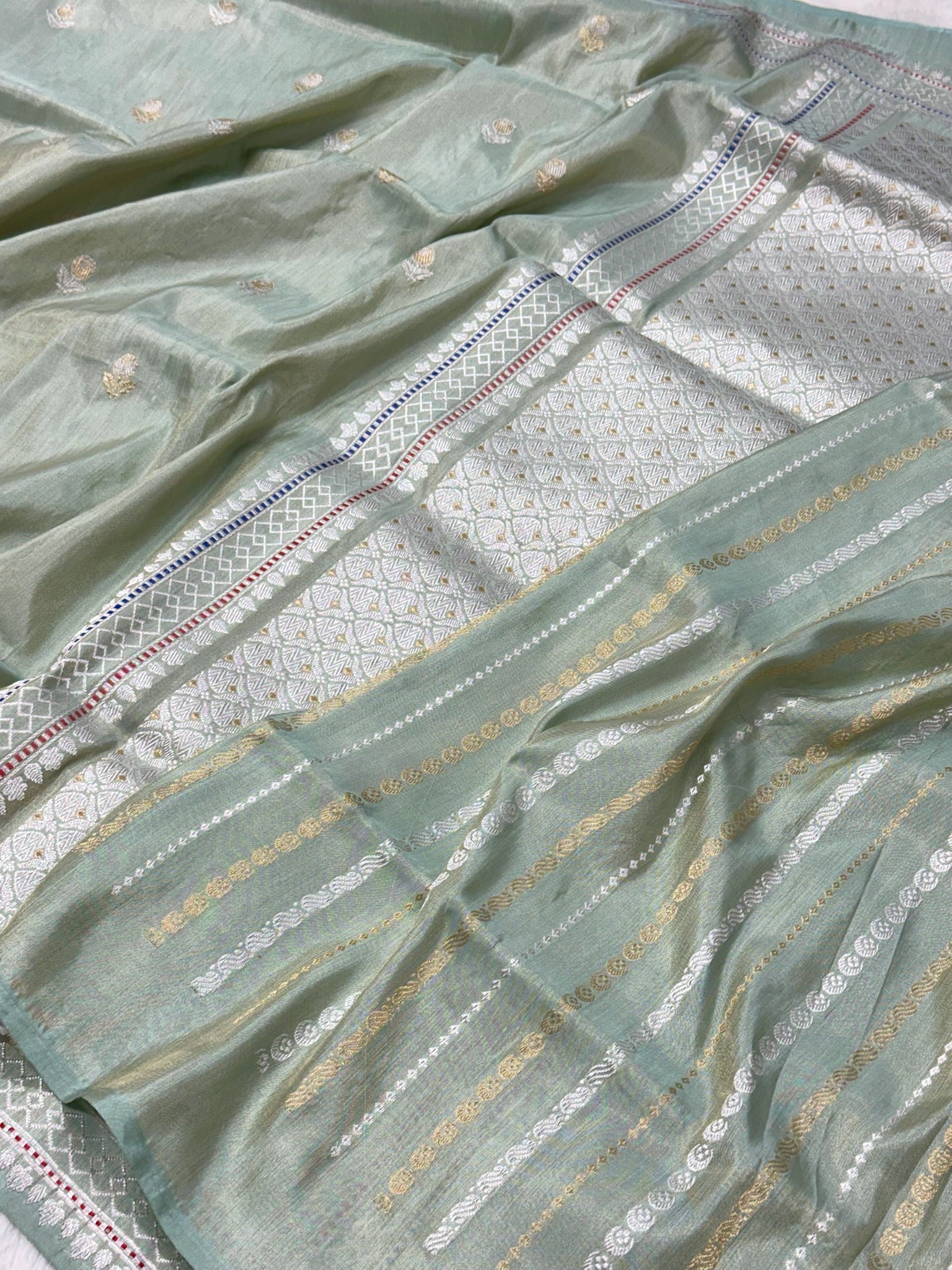 Pastel Green Pure Katan Tissue Silk Handwoven Banarasi Saree |Ektara Weave|