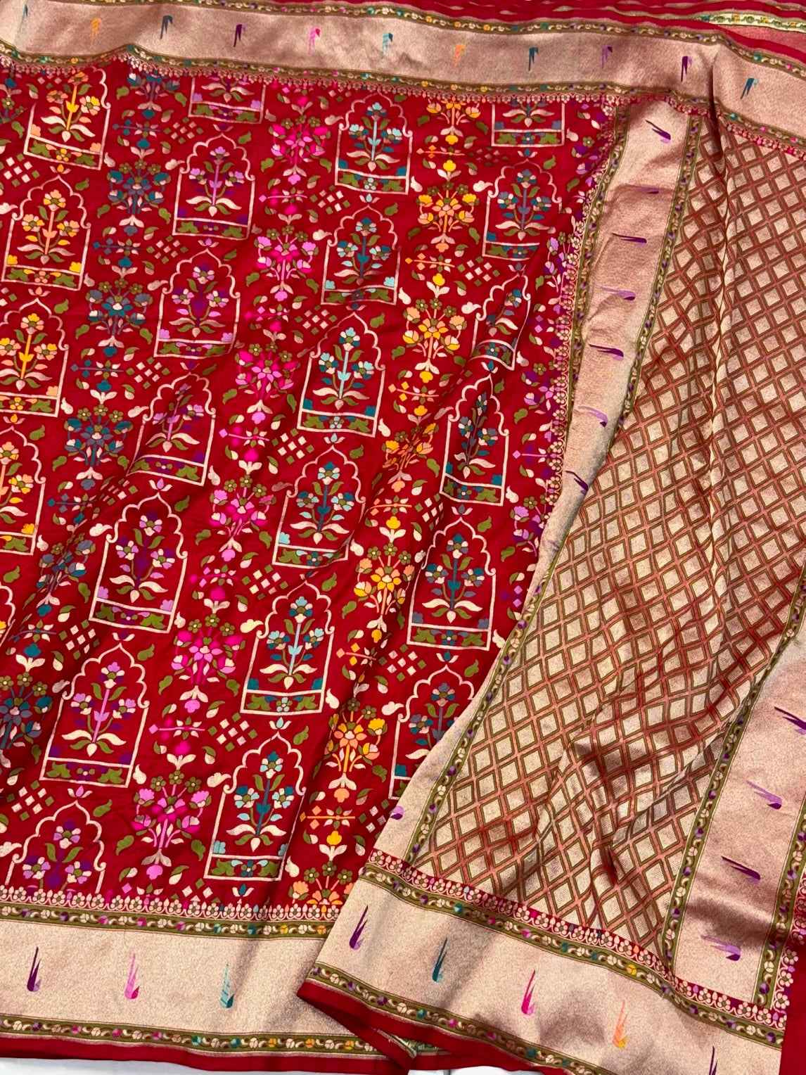 Red Pure Katan Silk Handloom Banarasi Saree | Pure Mulberry Silk Cutwork Technique Banarasi Saree