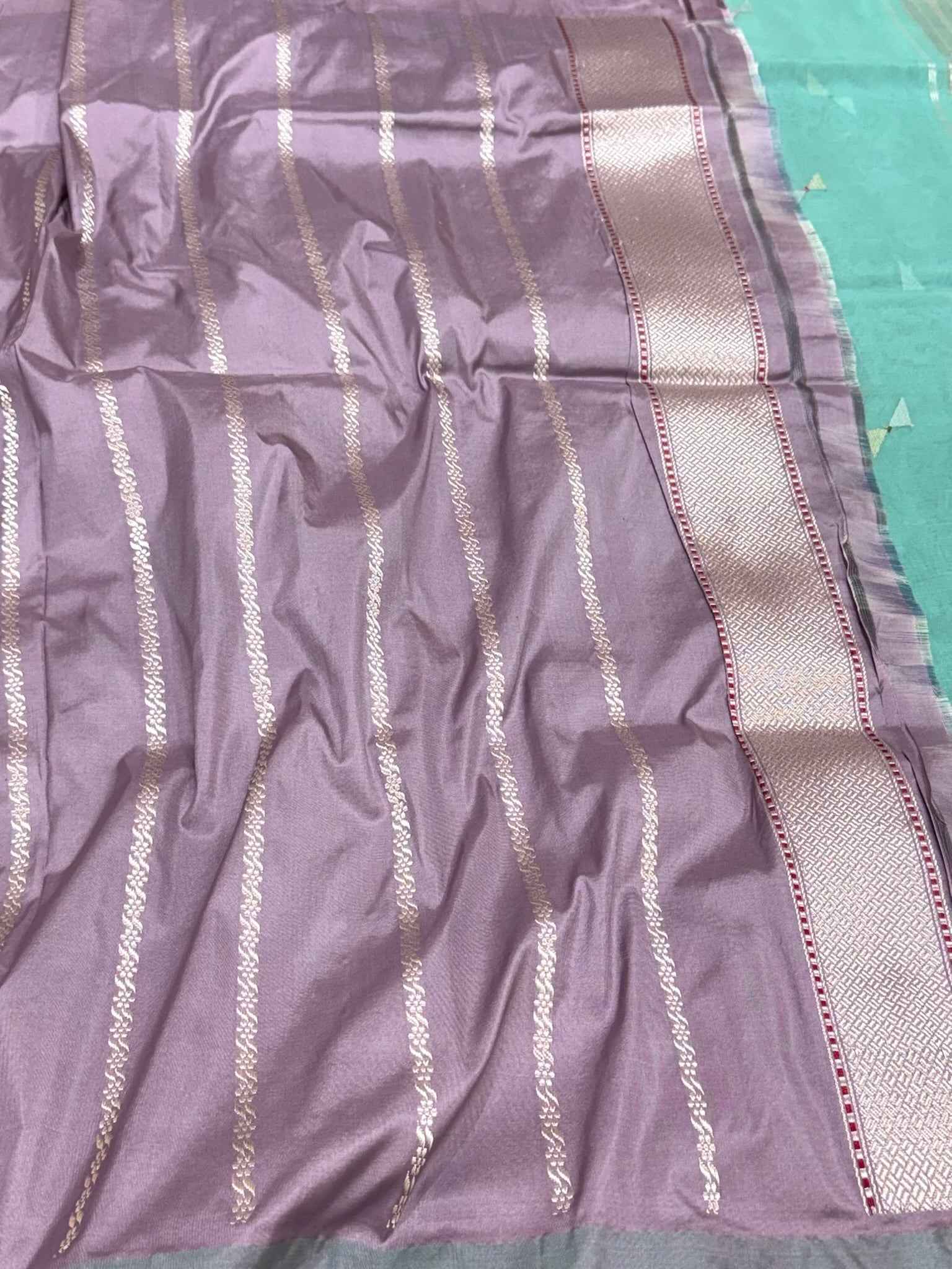 Sea Green Pure Mulberry Silk & Kora ( Organza ) Silk - Kadhwa Weave Hanwoven Banarasi Saree