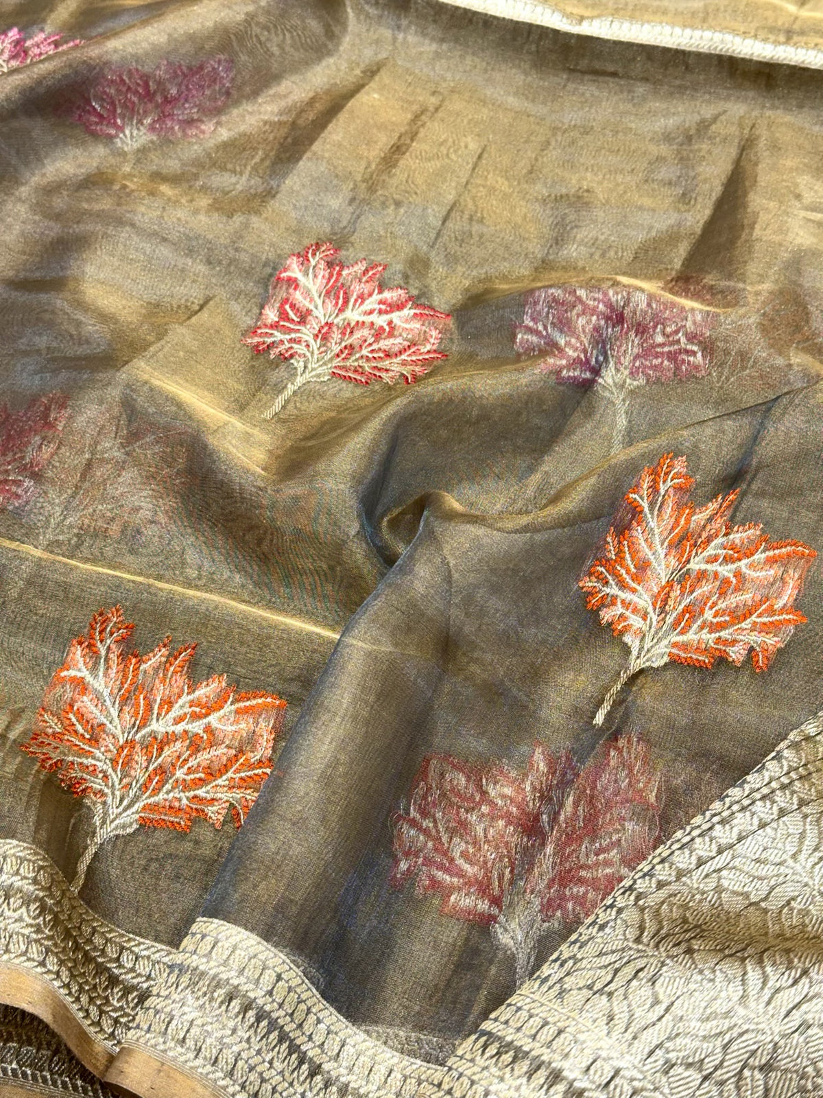 Molten Gold Pure Tissue Silk Handwoven Banarasi Saree | Soft Lightweight Kadhwa Ektara Weave Saree