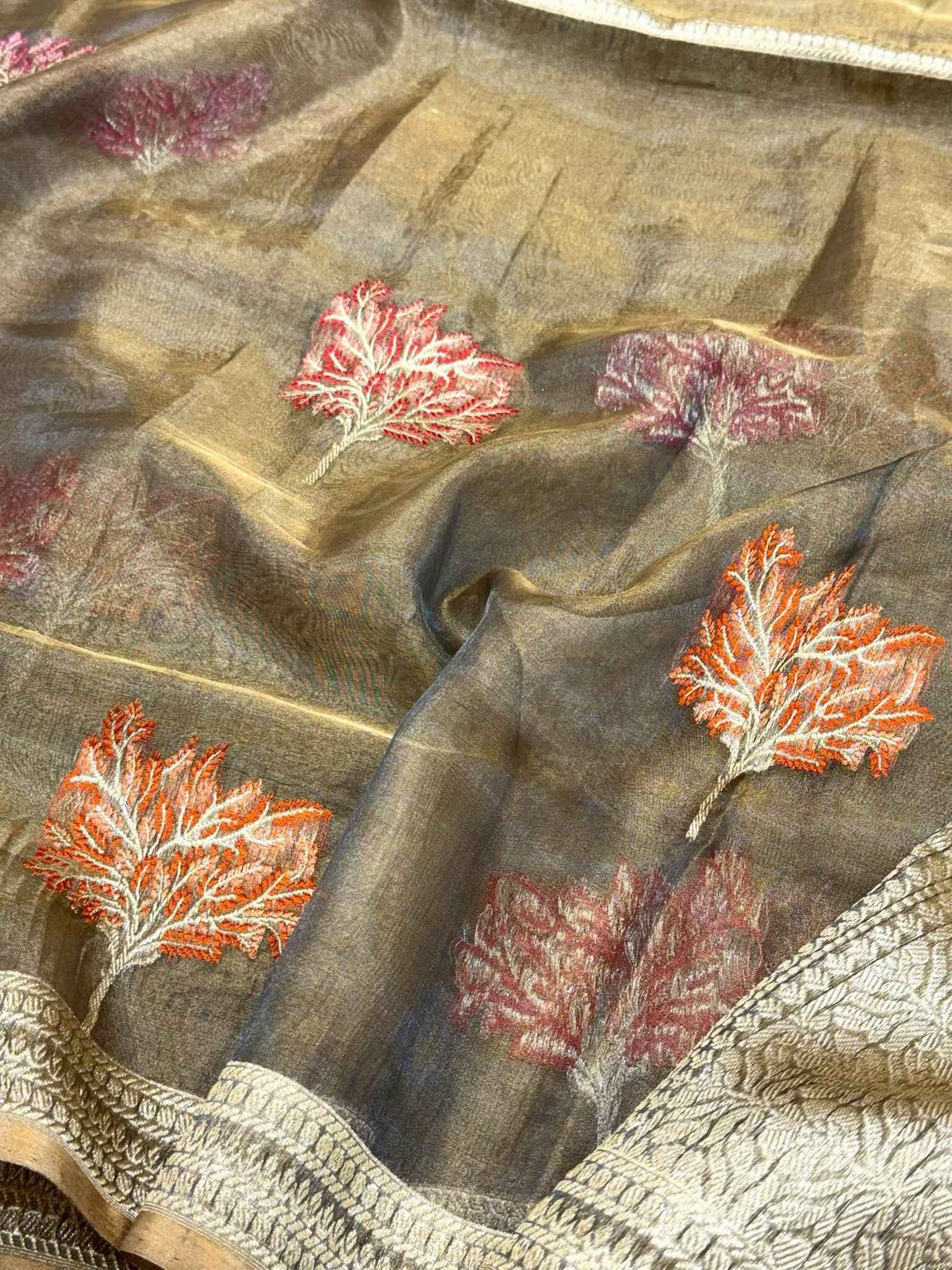 Molten Gold Pure Tissue Silk Handwoven Banarasi Saree | Soft Lightweight Kadhwa Ektara Weave Saree