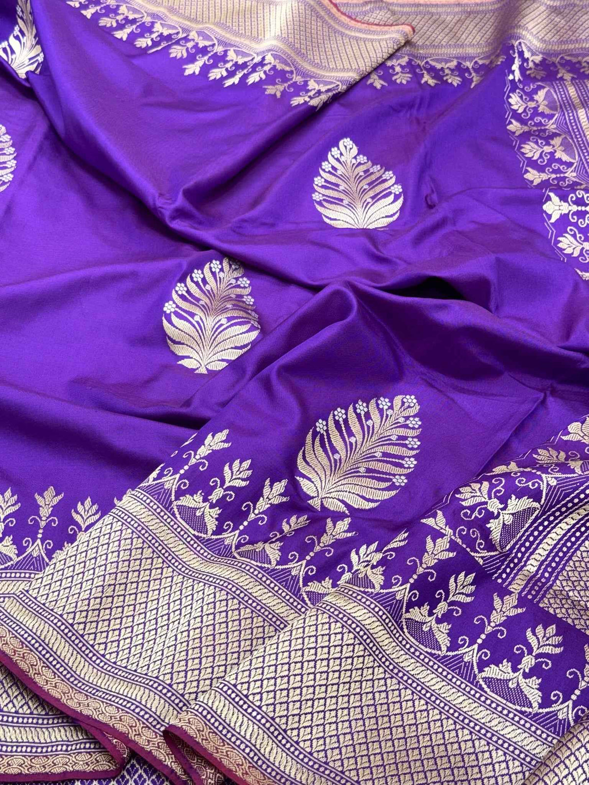 Purple Pure Mulberry Katan Silk Handwoven Authentic Banarasi Saree - Kadhwa Technique