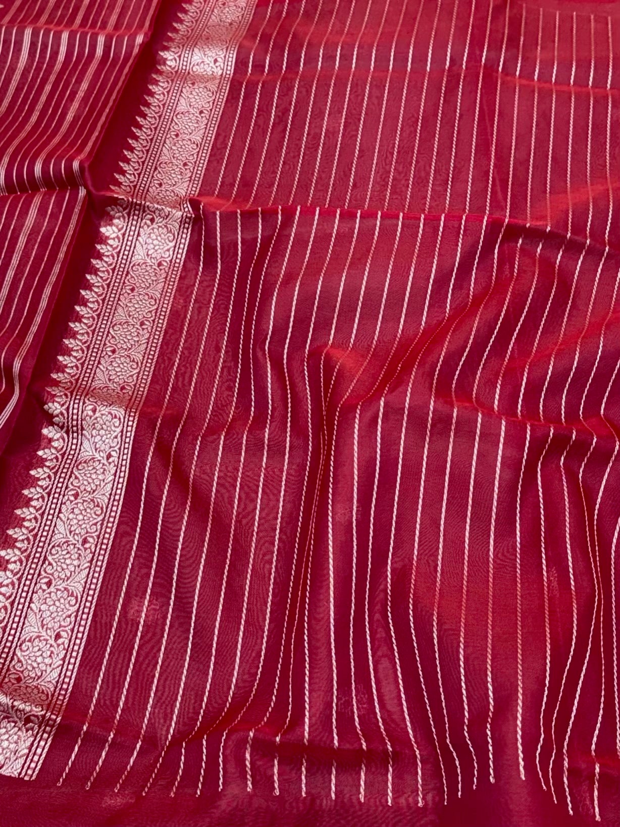 Iron Gray/Dual Tone Pure Mulberry Kora Silk Handowoven Kadhwa Ektara Banarasi Saree - Modern Lightweight Saree
