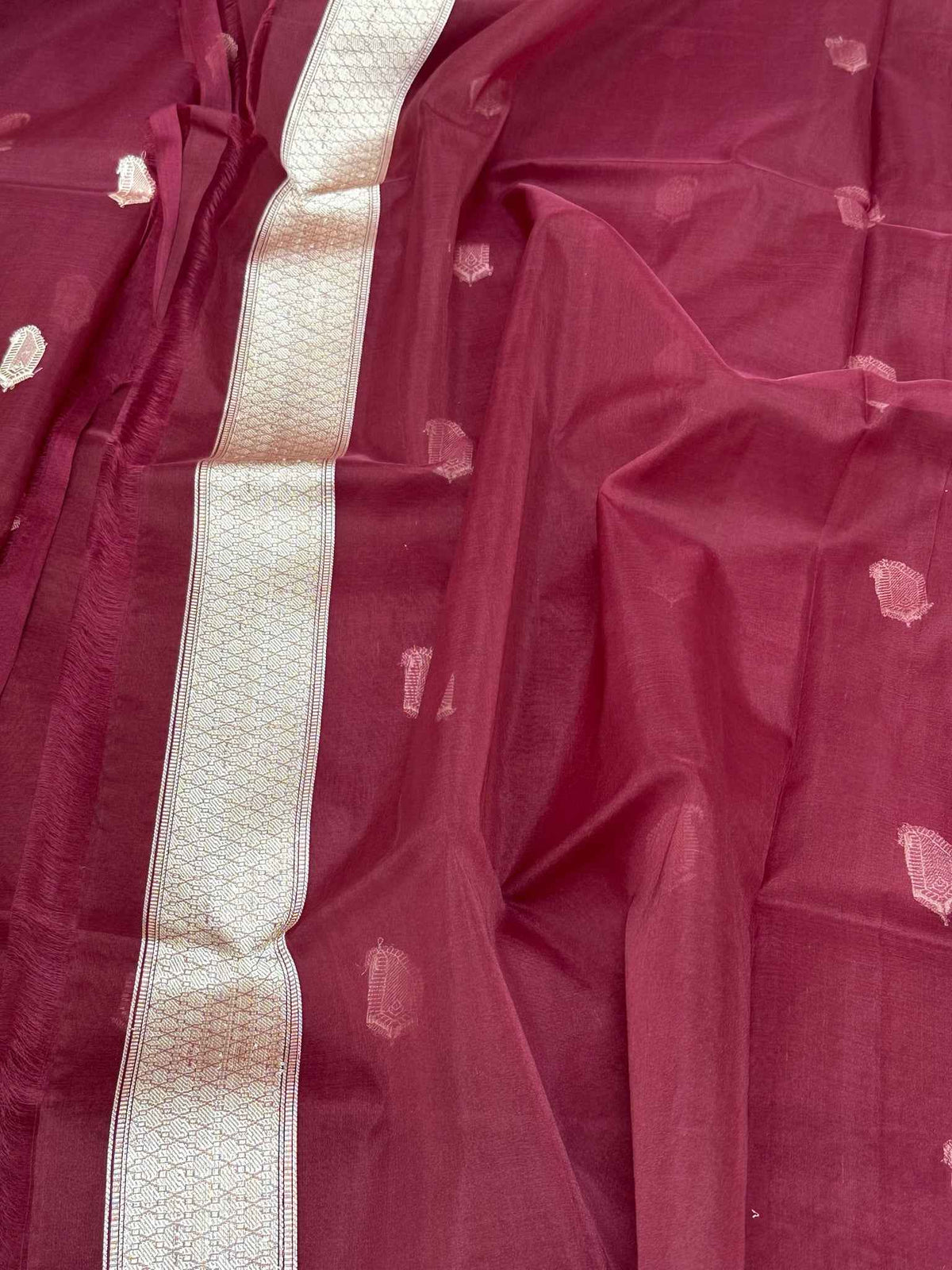 Wine Pure Kora Mulberry Silk Handwoven Banarasi Saree | Kadhwa Technique