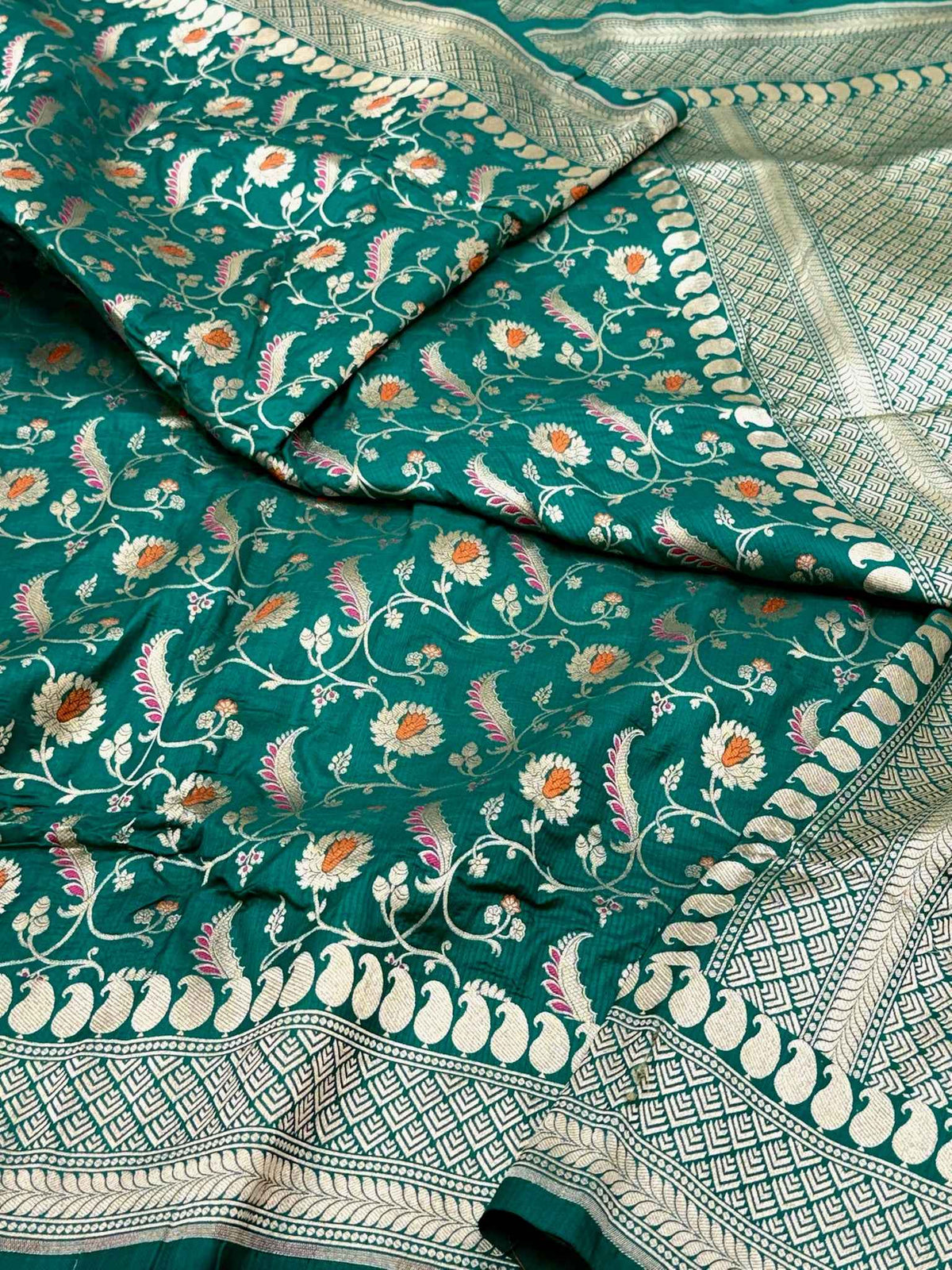 Emerald Green Handwoven Banarasi Pure Katan Mulberry Silk Saree