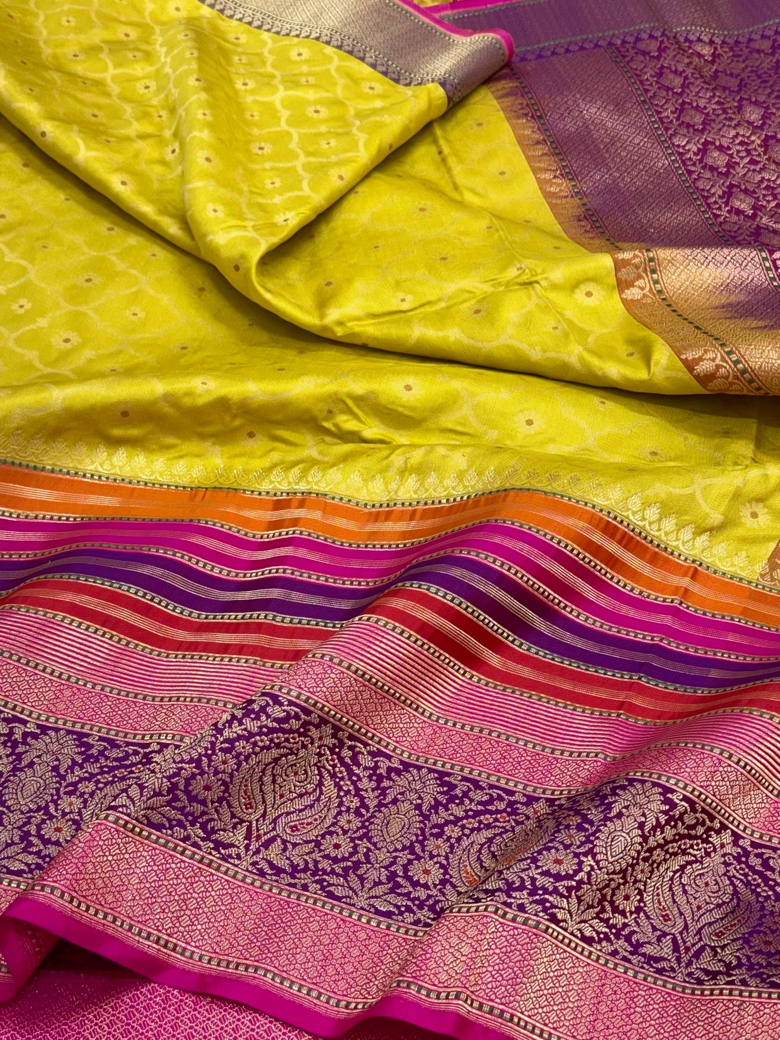Lemon Yellow Exclusive Banarasi Contemporary Saree | Pure Katan Silk & Pure Mulberry Silk Handwoven Ektara Banarasi Saree