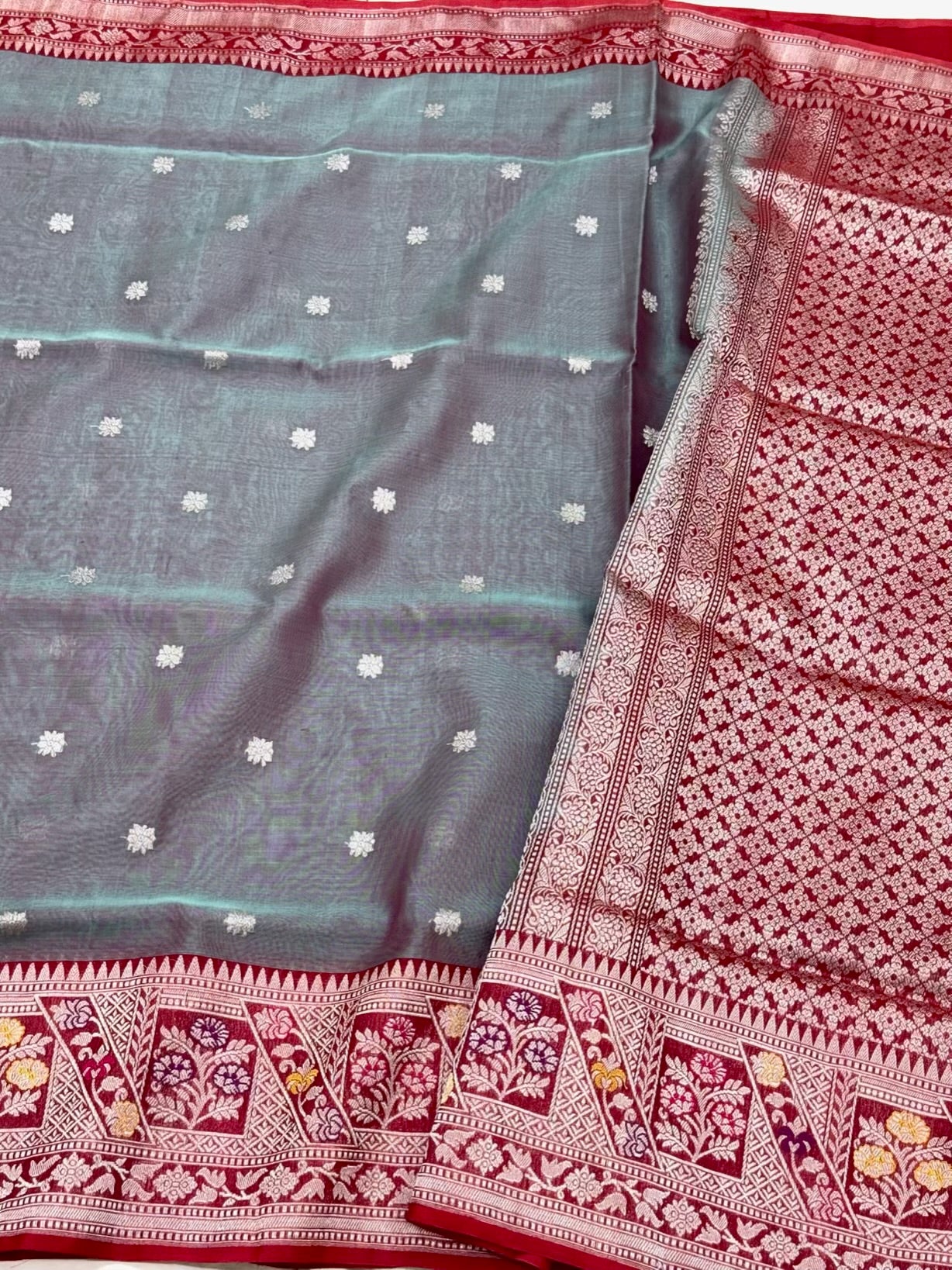 Iron Gray/Dual Tone Pure Mulberry Kora Silk Handowoven Kadhwa Ektara Banarasi Saree - Modern Lightweight Saree