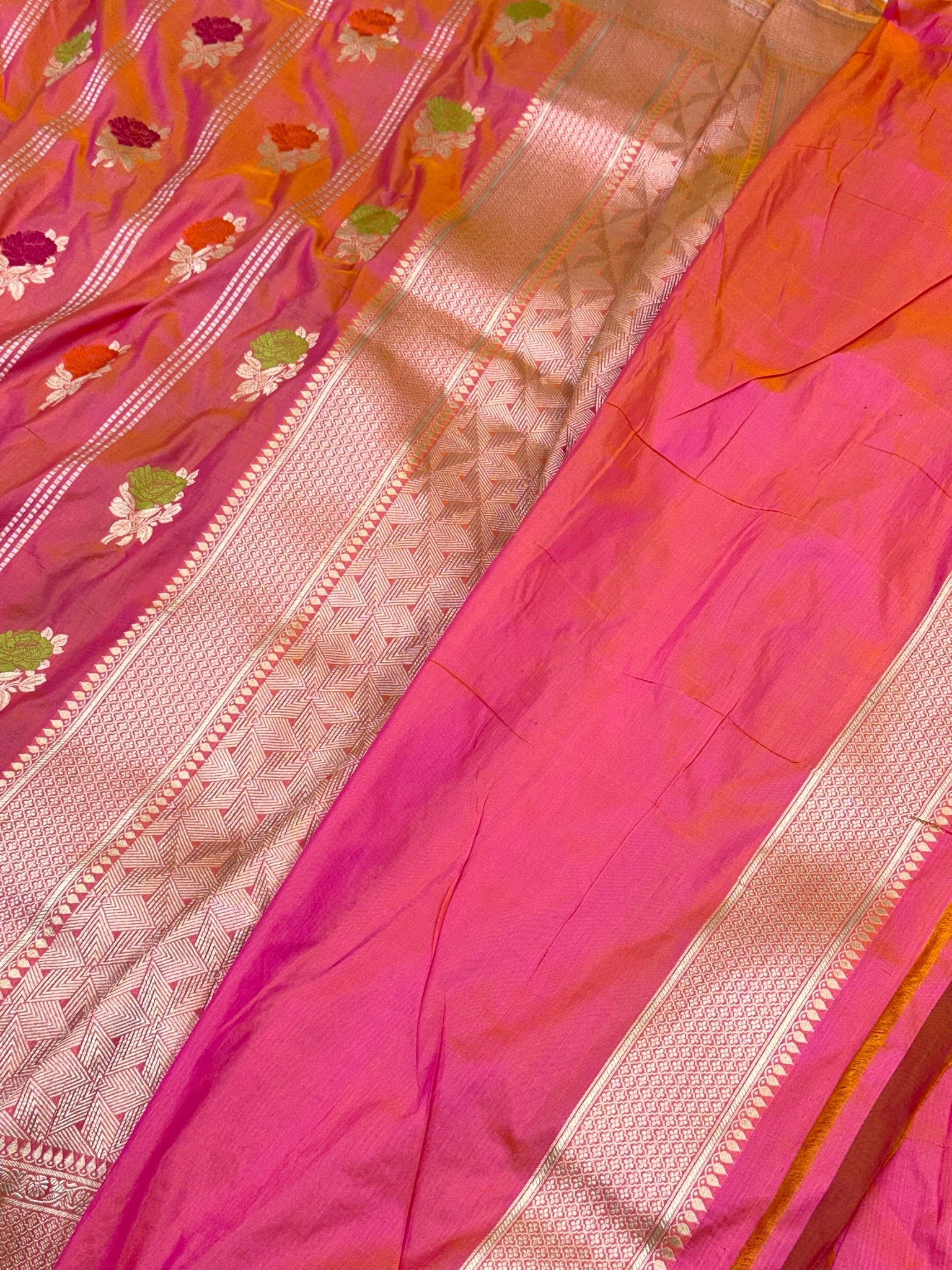 Orangish Pink Pure Mulberry Katan Silk Handloom Banarasi Saree