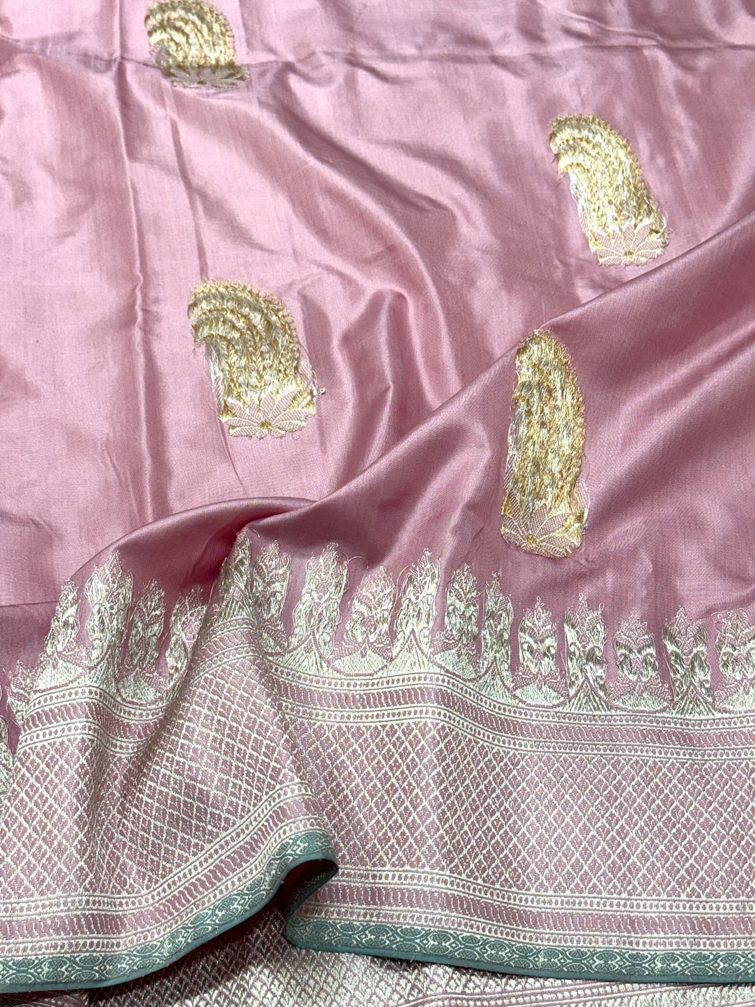 Baby Pink Pure Katan Mulberry Silk Handwoven Banarasi Saree | Kadhwa Ektara Weave |