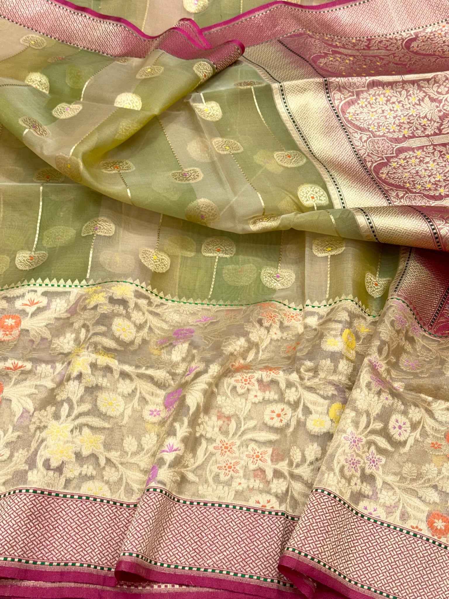Mehendi Green Pure Kora Silk & Pure Tissue Silk Handwoven | Kadhwa Weave | Banarasi Saree - Contemporary Masterpiece Piece