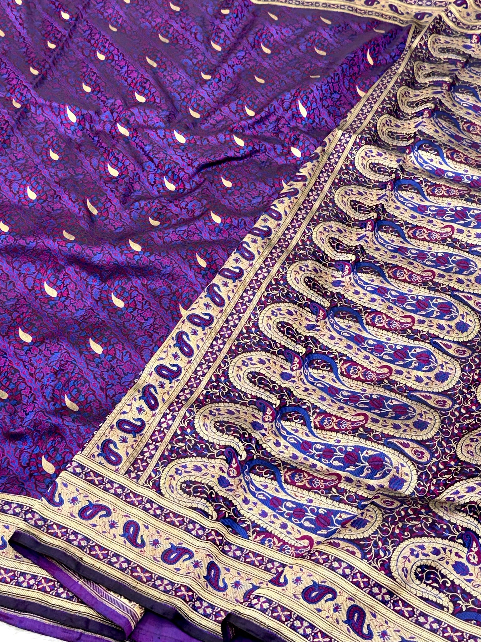 Purple Pure Satin Silk Handwoven Banarasi Saree |Tanchoi|