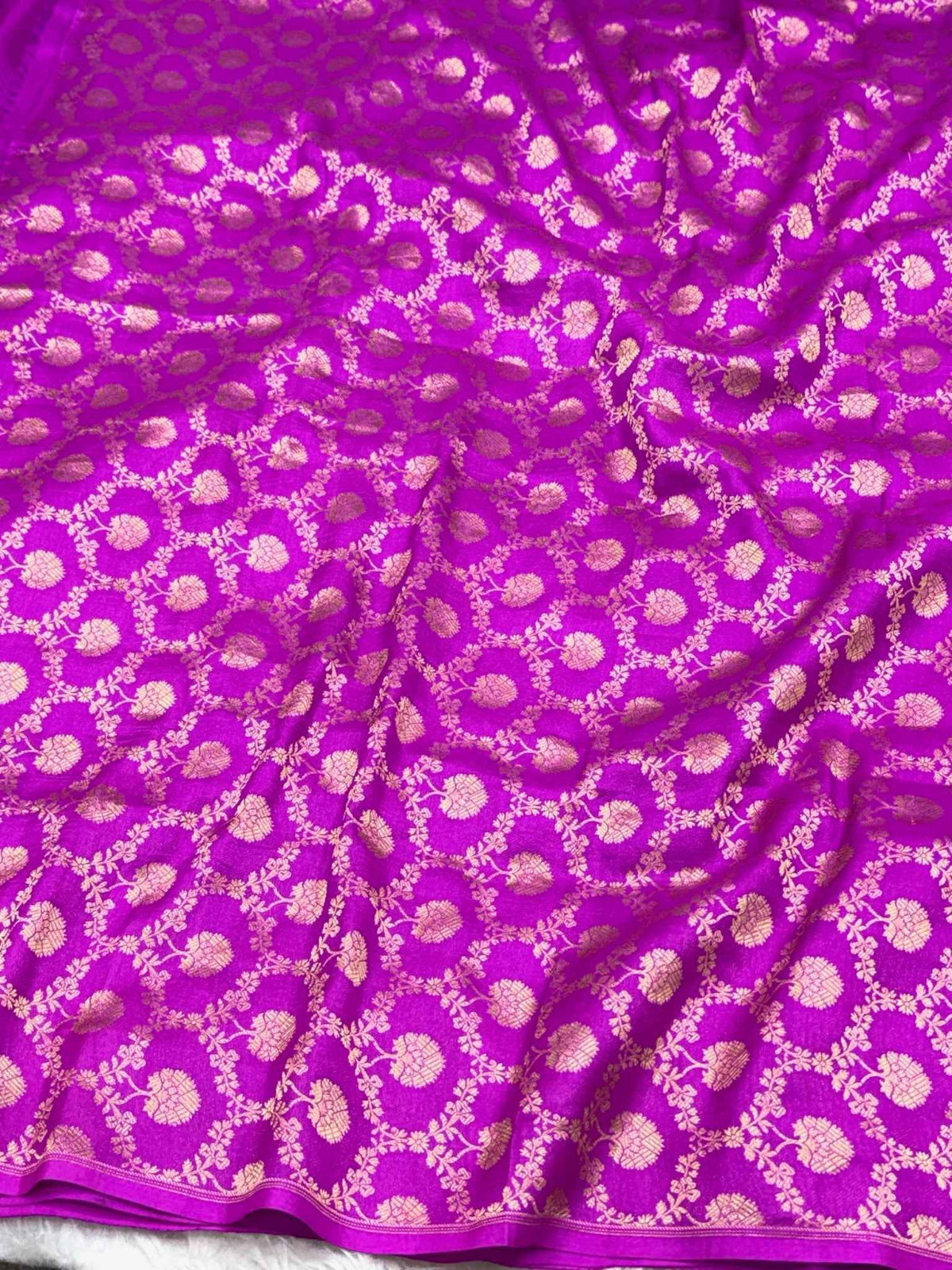 Black Pure Katan Silk Handloom Contemporary Banarasi Saree