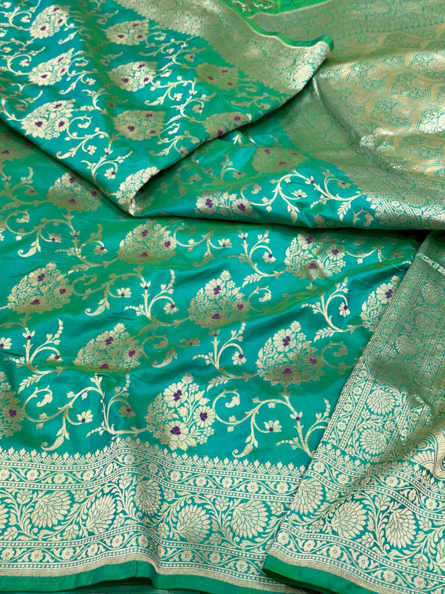 Green Banarasi Handloom Saree - Pure Katan & Mulberry Silk