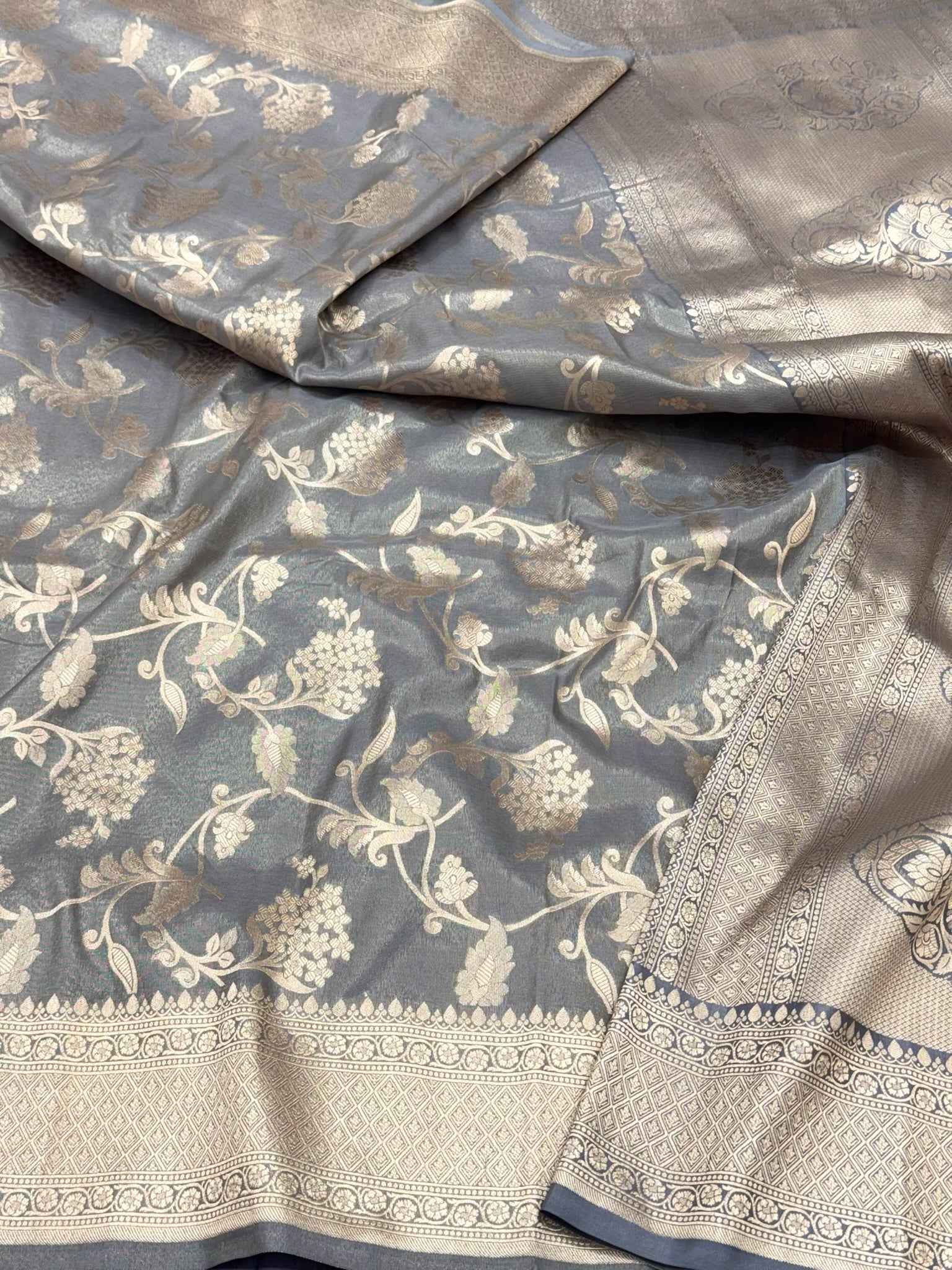Gray Pure Mulberry & Katan Silk Handloom Banarasi Saree - Lightweight Banarasi Saree