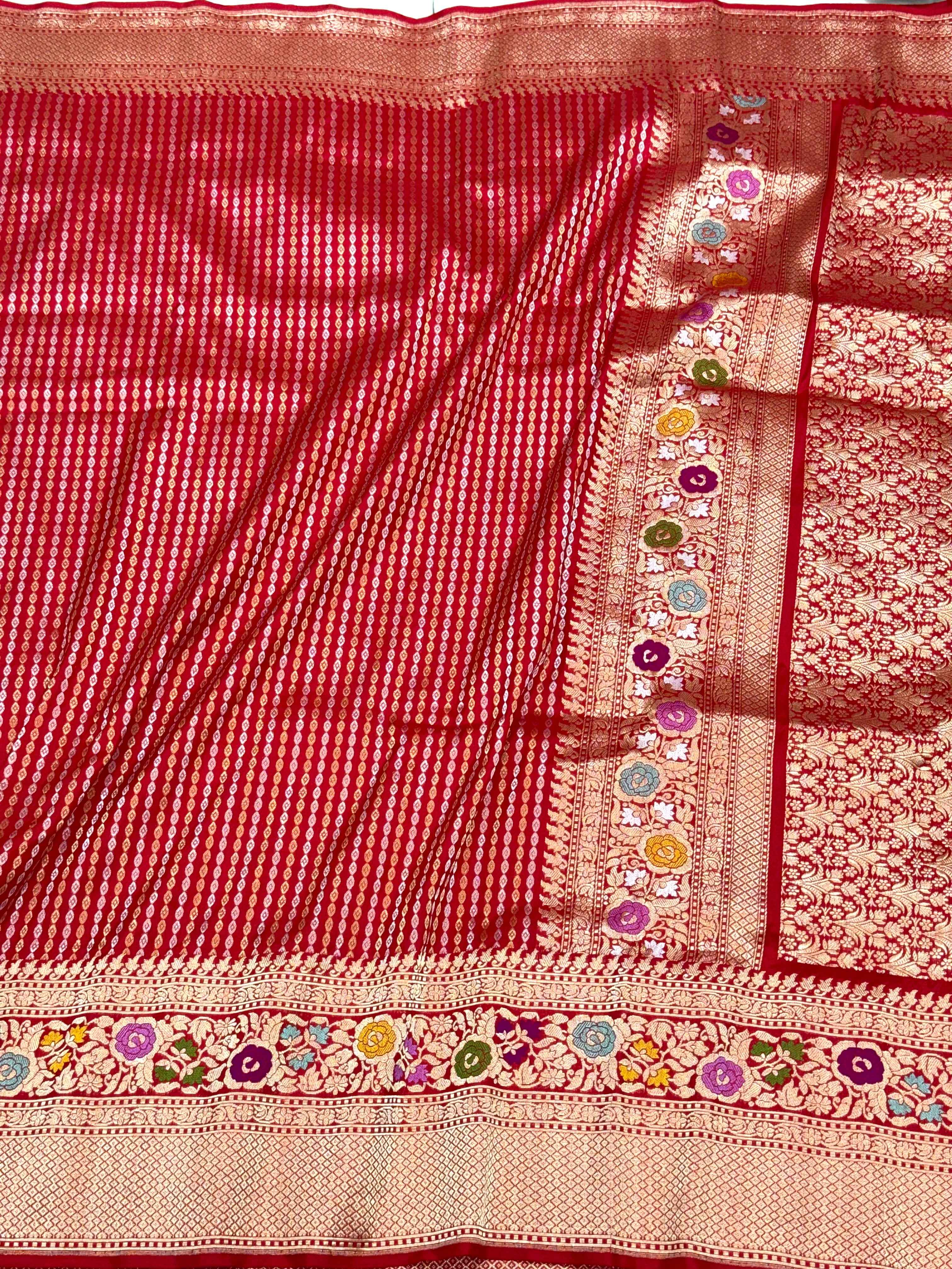 Red Pure Katan Silk Handwoven Banarasi Saree-Kadhuwa Weave