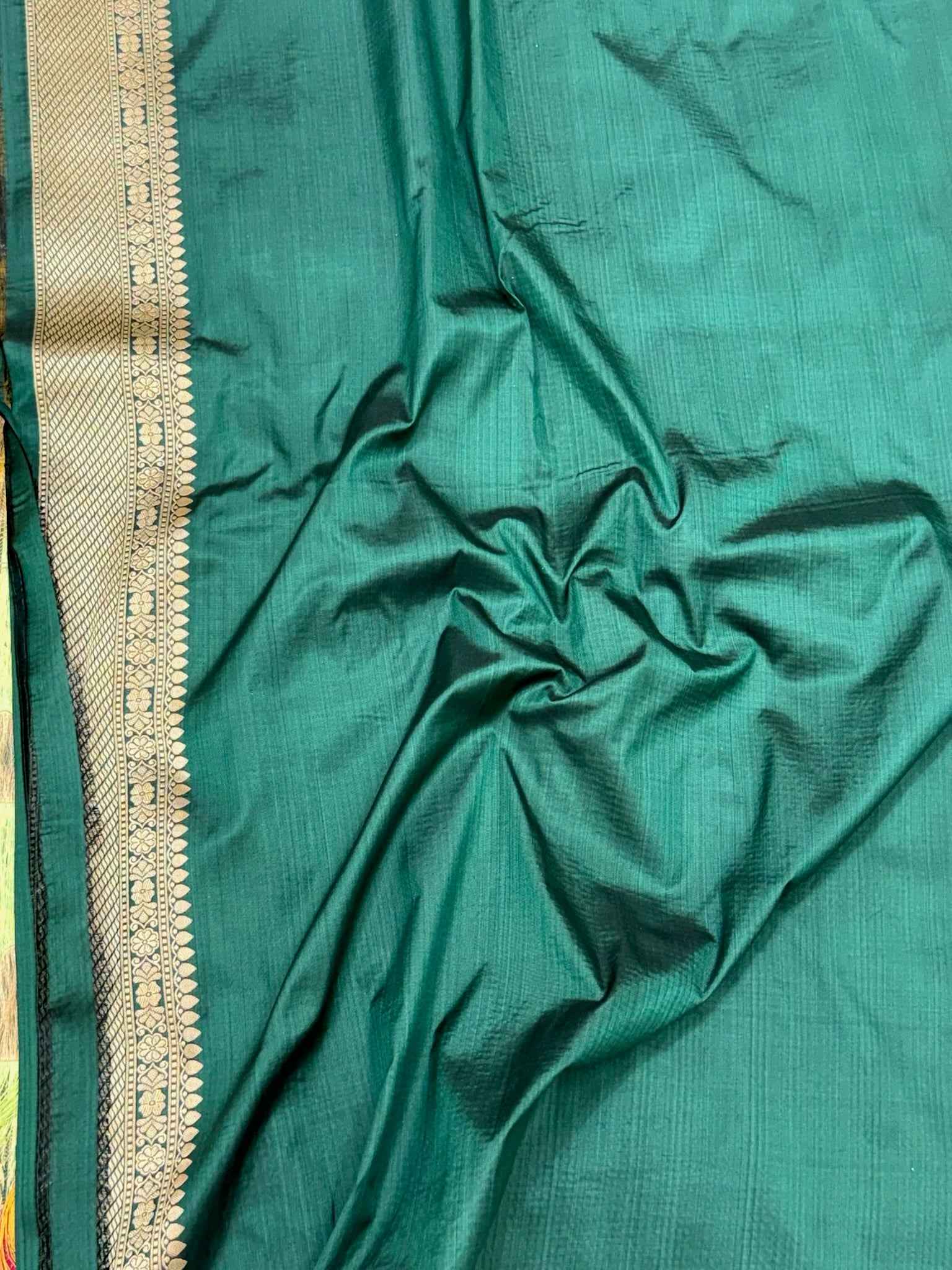 Emerald Green Pure Mulberry Silk & Pure Katan Silk Handloom Banarasi Saree - Rangkaat