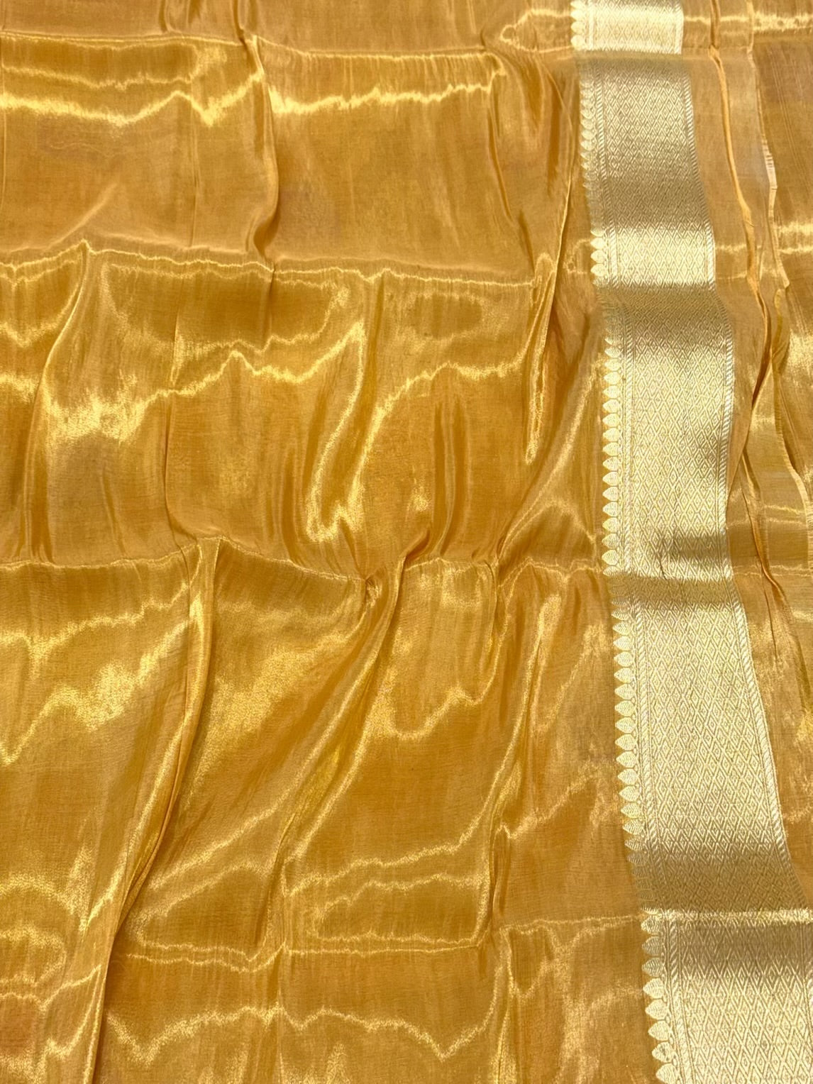 Gold Pure Katan Tissue Silk Saree | Kadhwa Technique | Handwoven Banarasi Silk Saree
