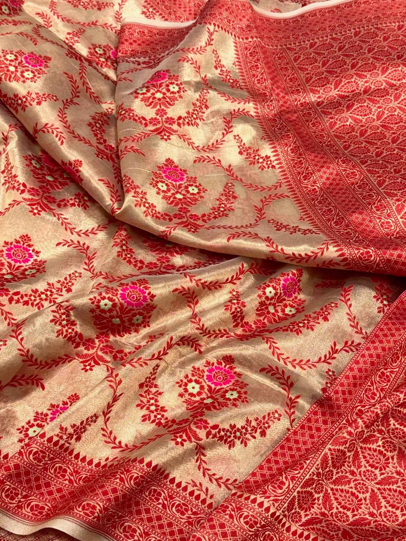 Molten Gold Tissue Pure Kora Silk & Pure Tissue Silk Handloom Banarasi Saree