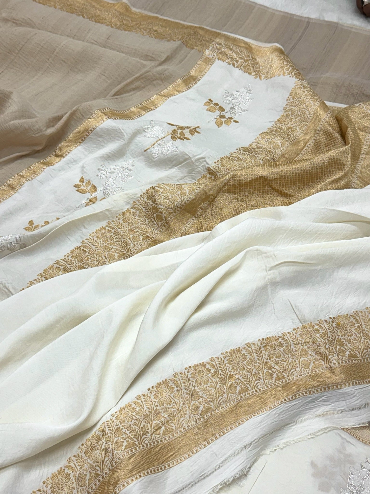 Ivory Pure Tussar Georgette Handwoven Banarasi Silk Saree