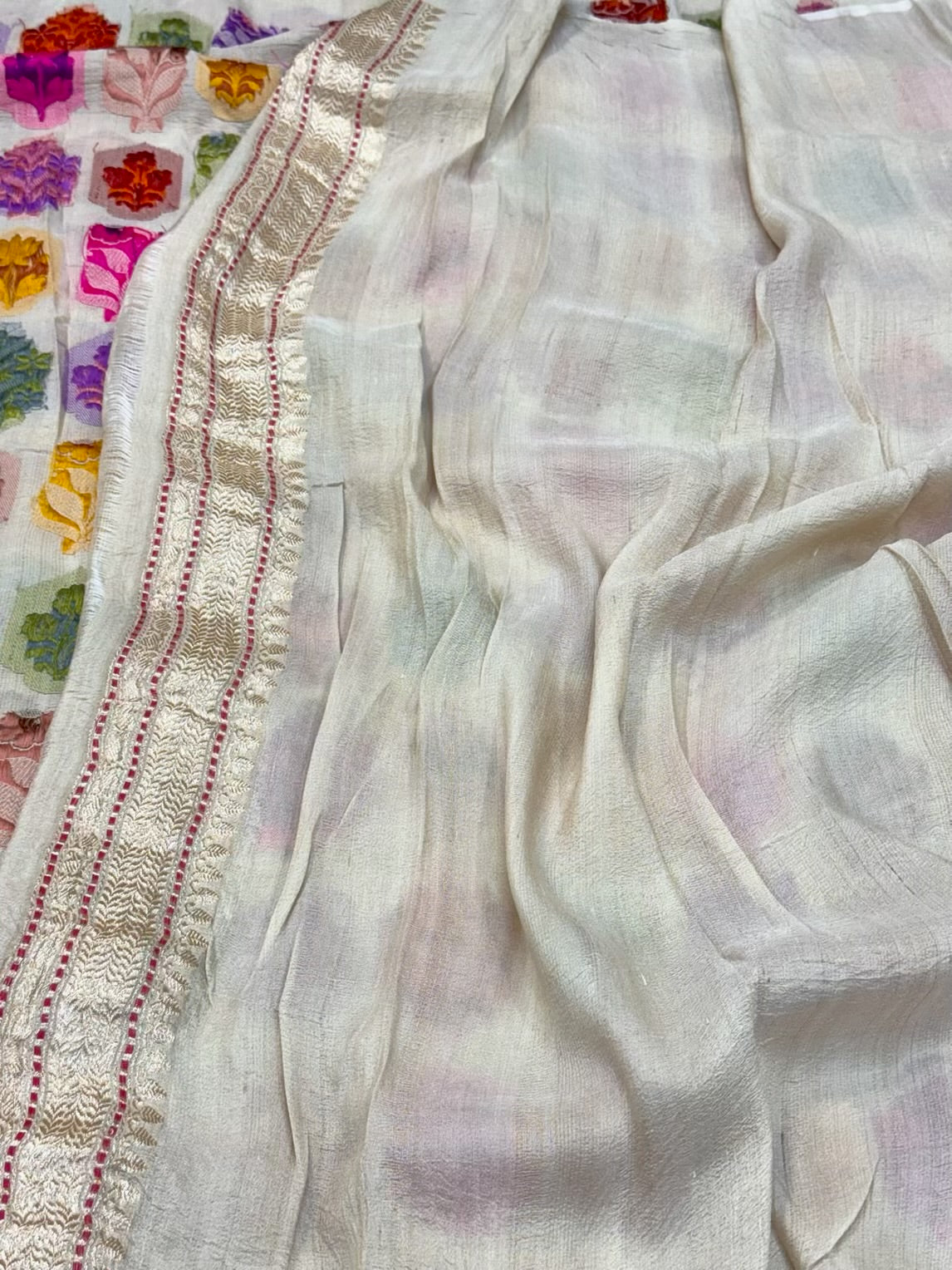 Ivory Pure Tussar Georgette Silk Handwoven Banarasi Saree | Kadhwa Technique Banarasi Masterpiece Handwoven Silk Saree