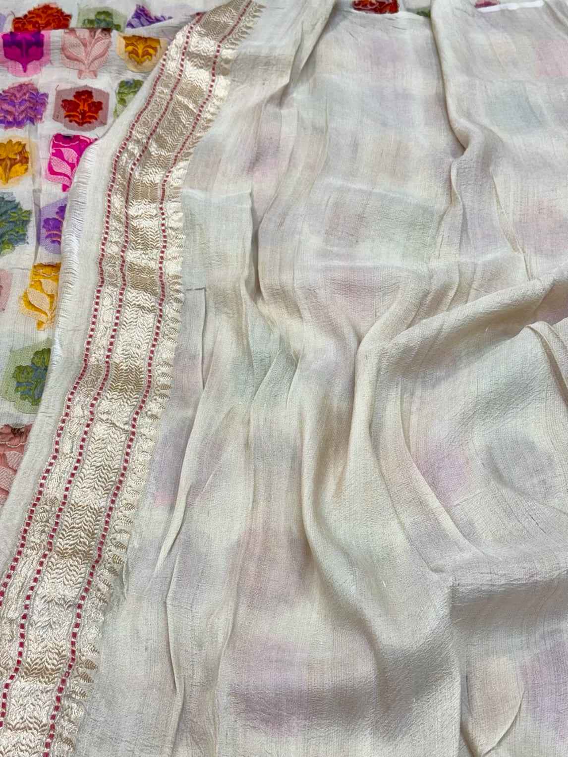 Ivory Pure Tussar Georgette Silk Handwoven Banarasi Saree | Kadhwa Technique Banarasi Masterpiece Handwoven Silk Saree