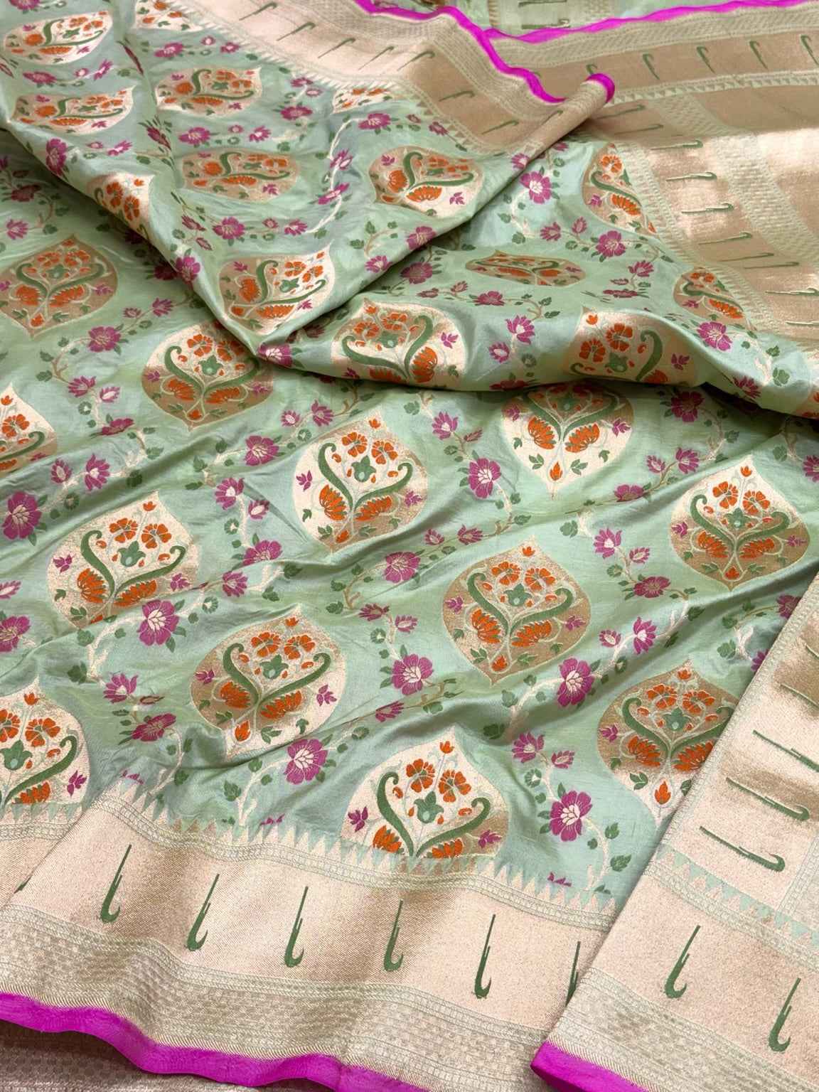 Pista Green Pure Katan Silk & Mulberry Silk Handloom Banarasi Saree