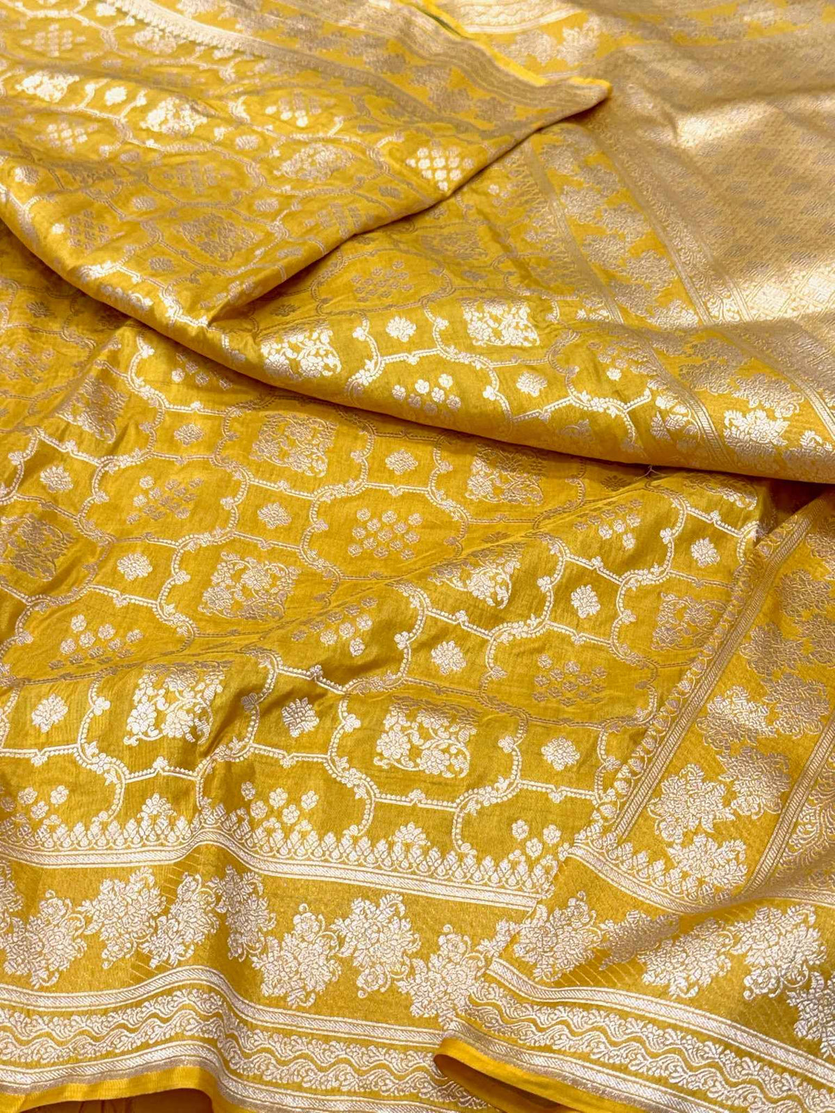 Gold Yellow Pure Katan Mulberry Silk Handloom Banarasi Saree