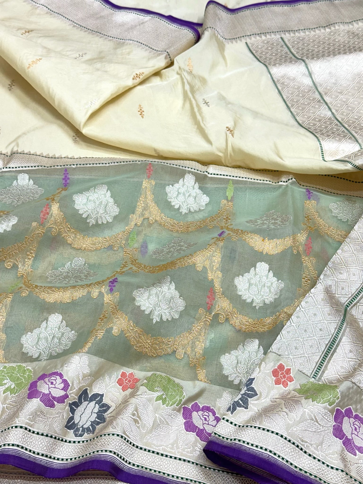 Pastel Yellow Pure Katan Mulberry Silk Handwoven Banarasi | Kadhwa + Kadhiyal Technique | Banarasi Saree - Kora Skirt