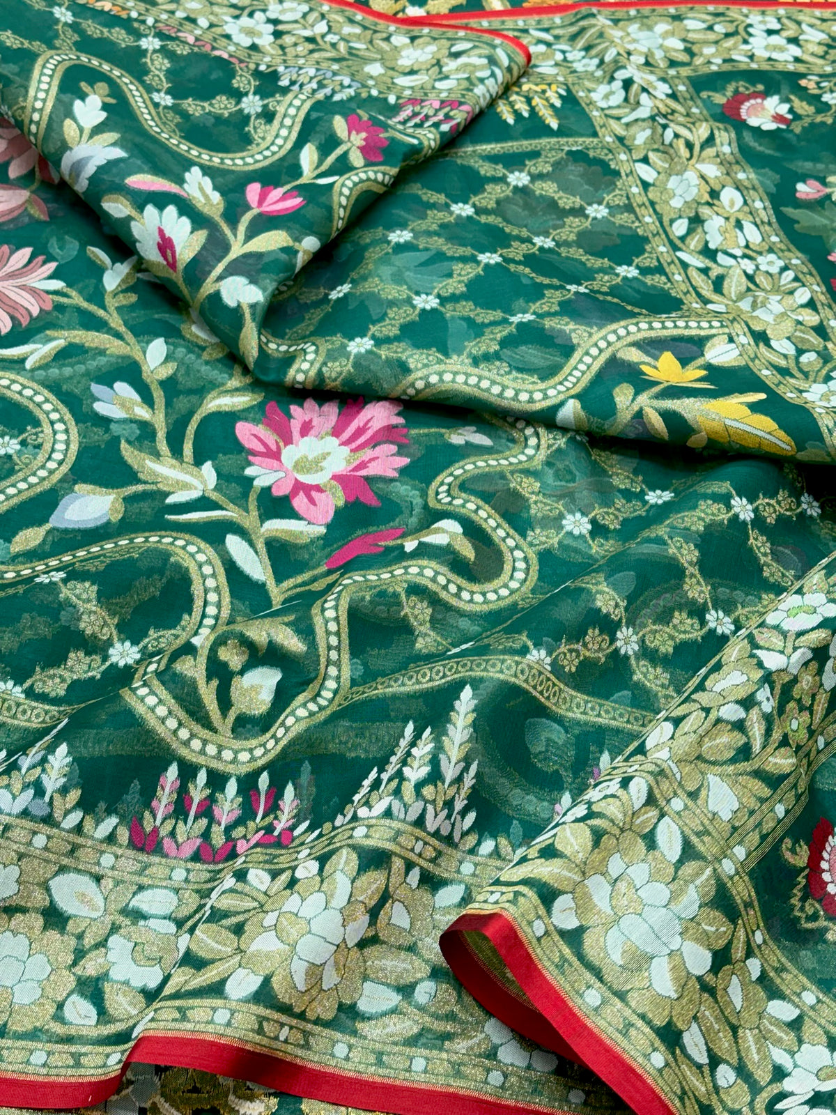 Emerald Green Pure Kora Organza Silk Handloom Contemporary Banarasi Ektara Jamdani Saree - The Couture Drape