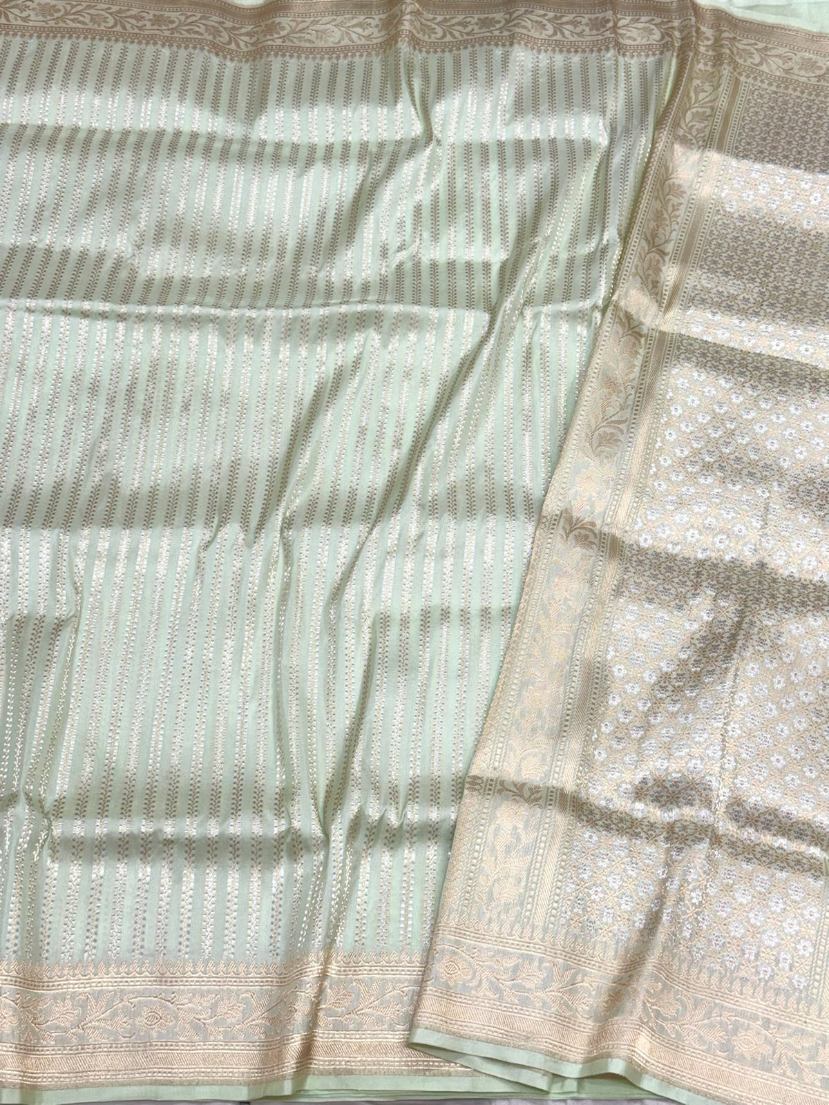 Light Pista Green Pure Katan Mulberry Silk Handwoven | Kadhwa Technique | Contemporary Banarasi Saree