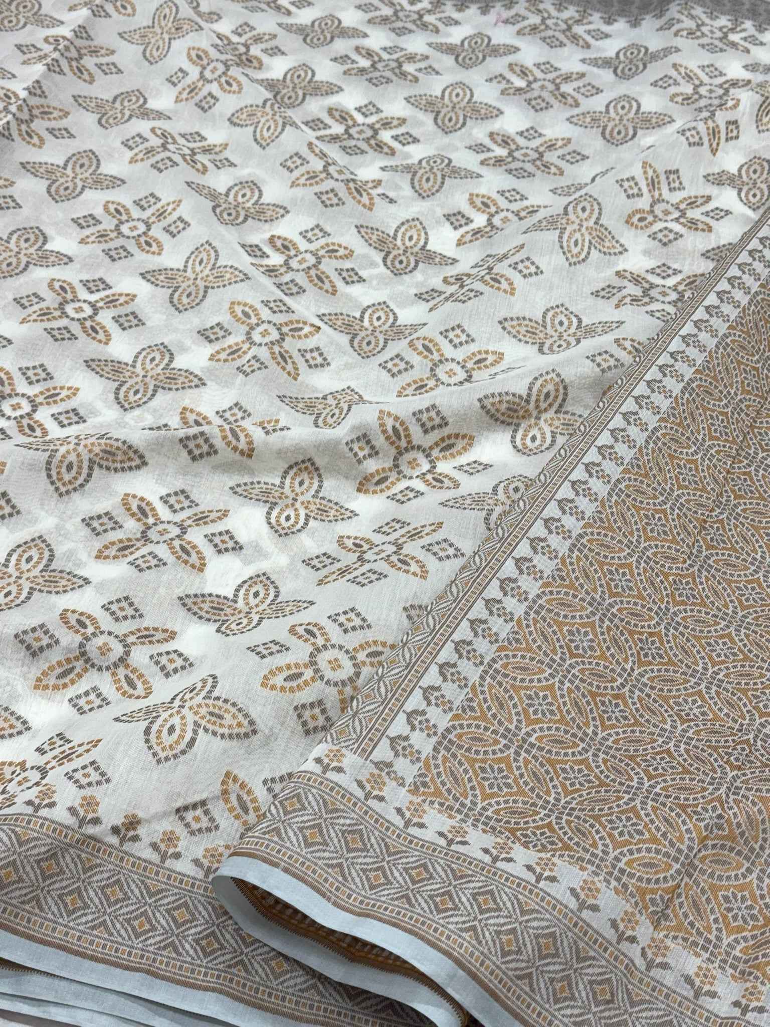 Red Blended Silk Lightweight Cotton Saree