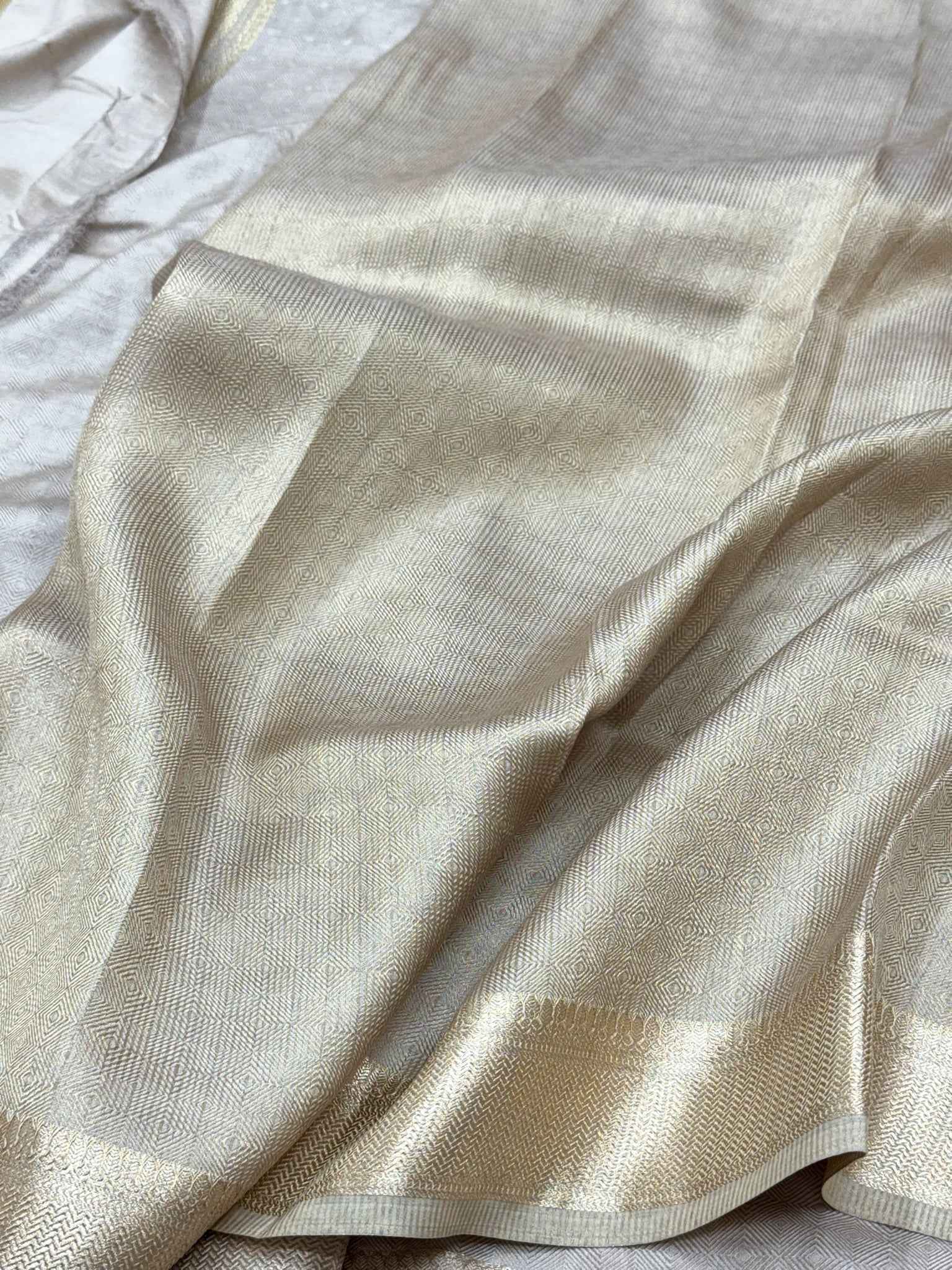 Gold Pure Katan Silk Handwoven Banarasi Saree