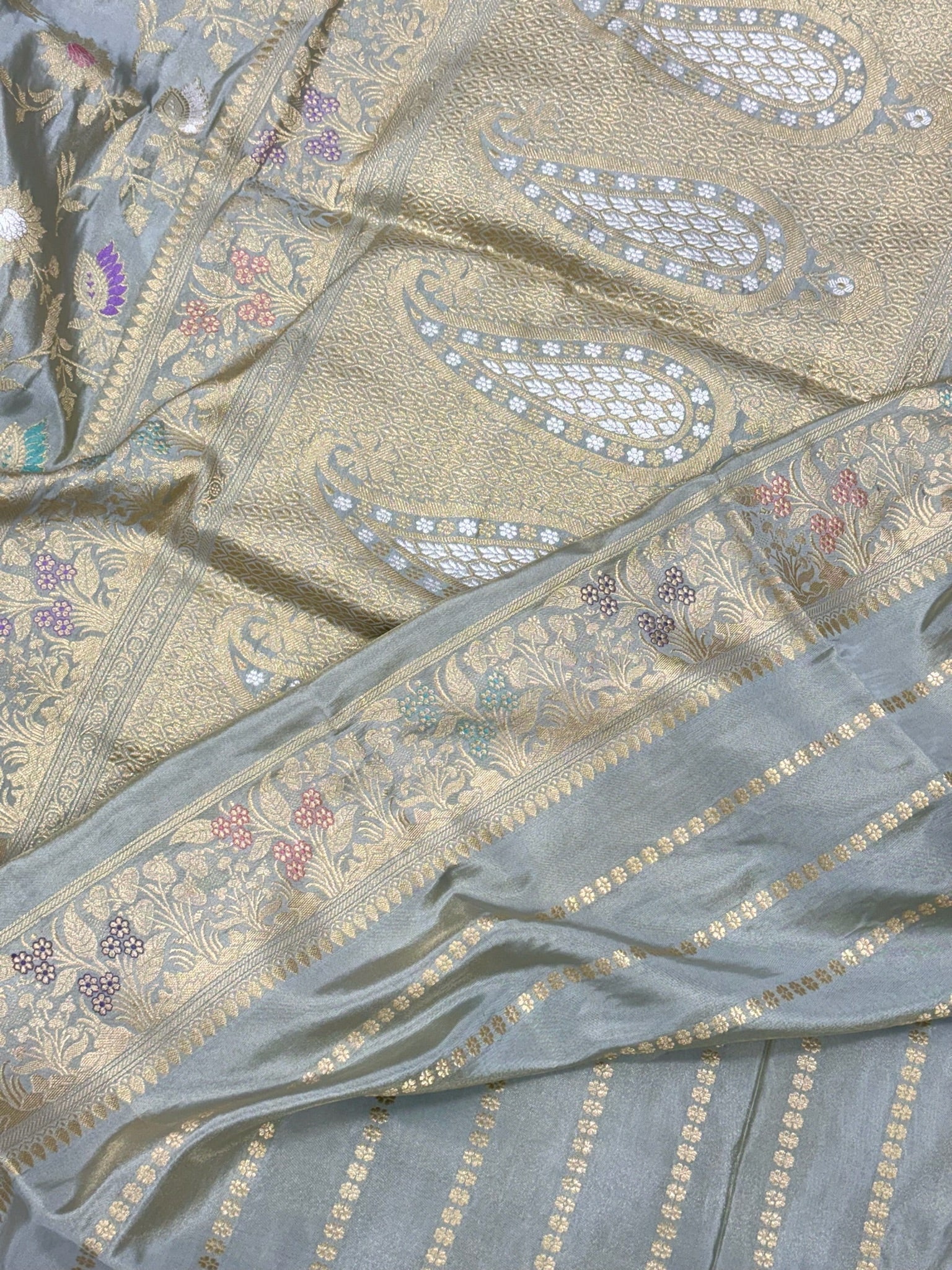 Ice Blue Pure katan Silk Handwoven Banarasi Saree