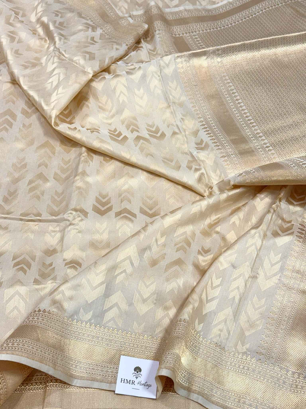 Ivory Pure Kora Organza Silk Handwoven Saree