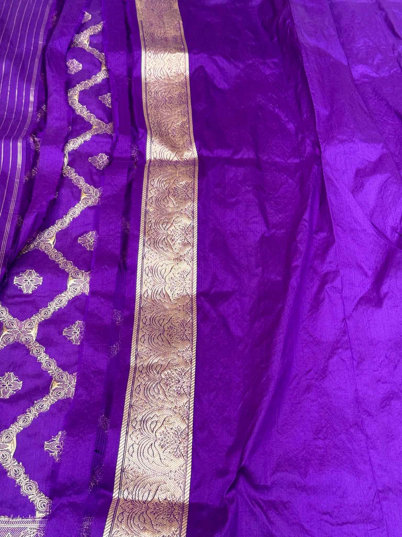 Red Pure Silk Handwoven Banarasi Saree