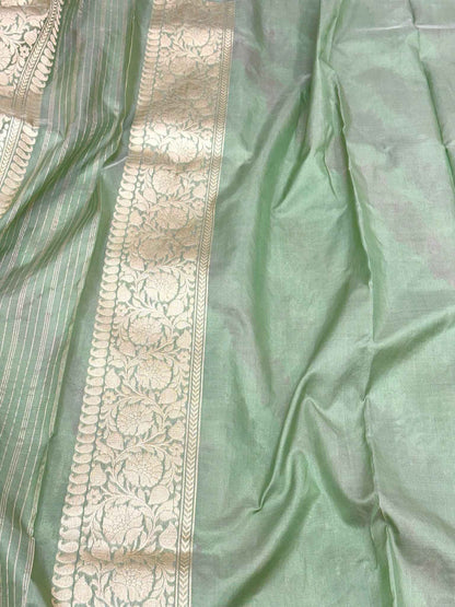 Red Pure Mulberry Katan Silk Rangkaat Handwoven Banarasi Saree