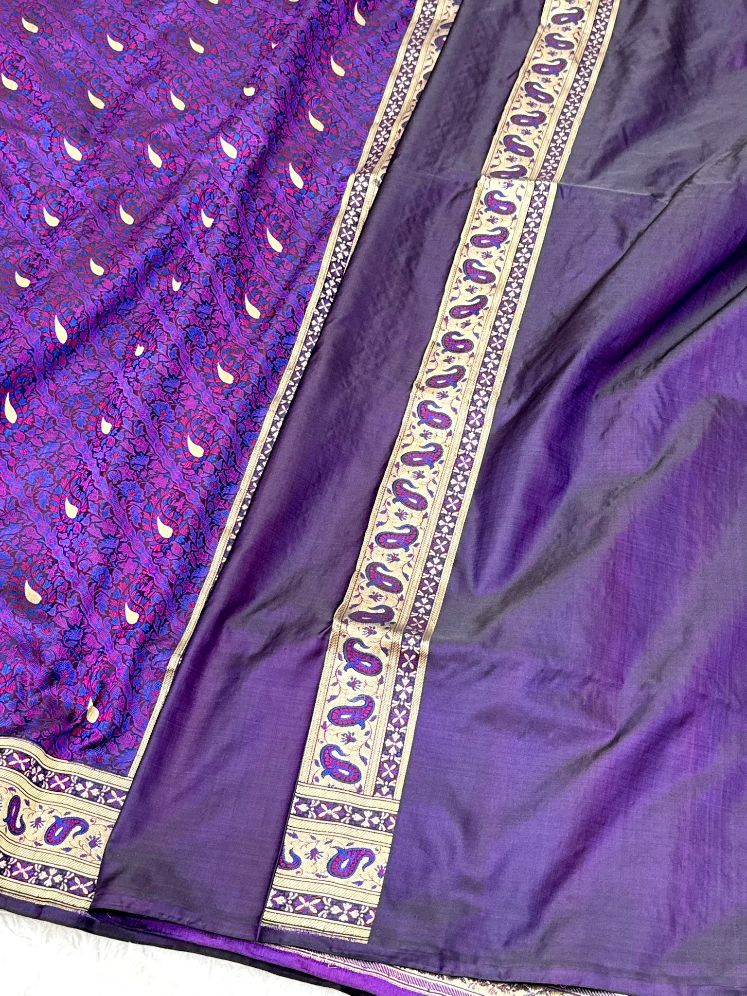 Purple Pure Satin Silk Handwoven Banarasi Tanchoi Saree
