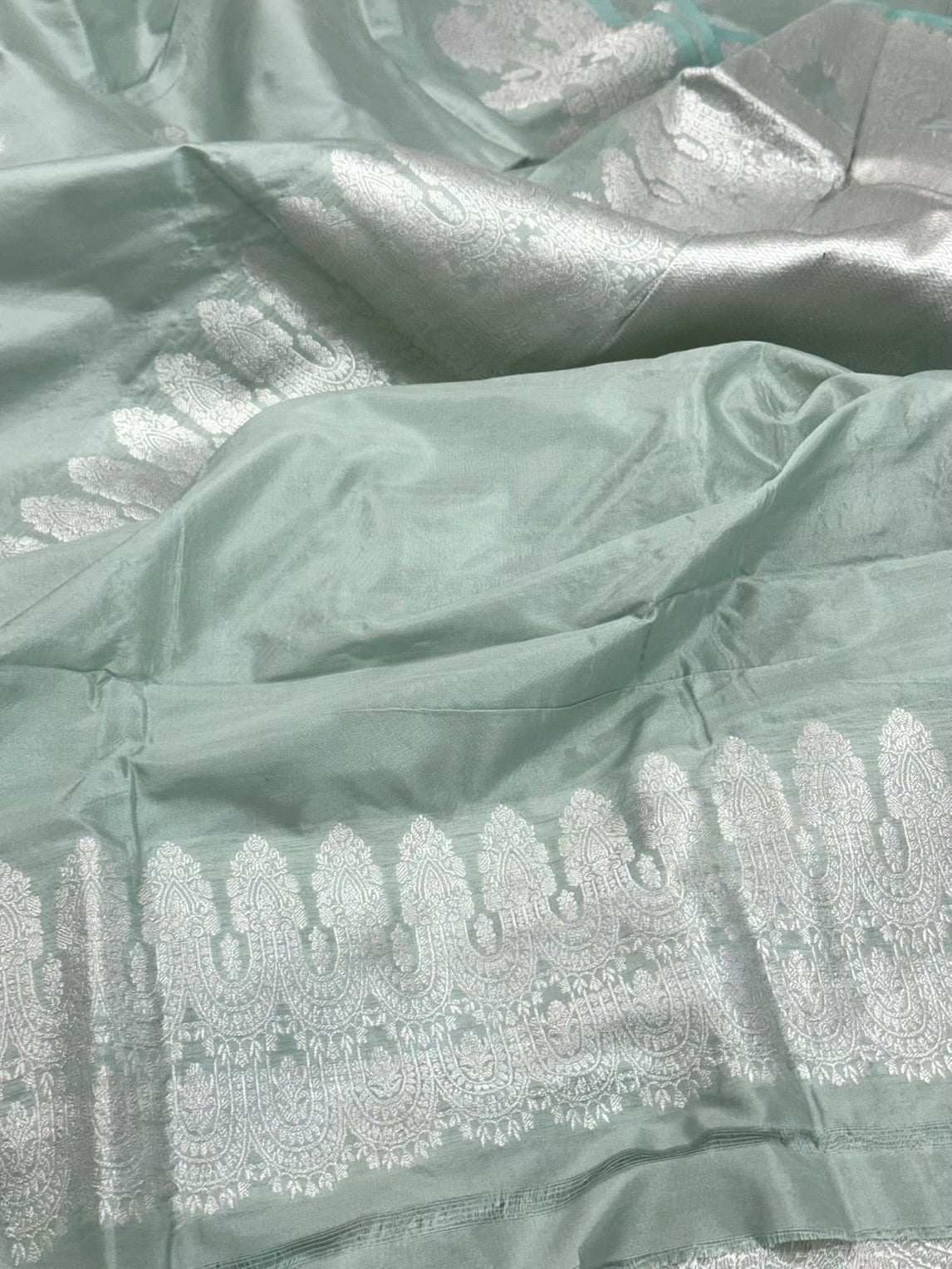 Light Teal Green Pure Katan Silk Kadhua weave Handwoven Banarasi Saree